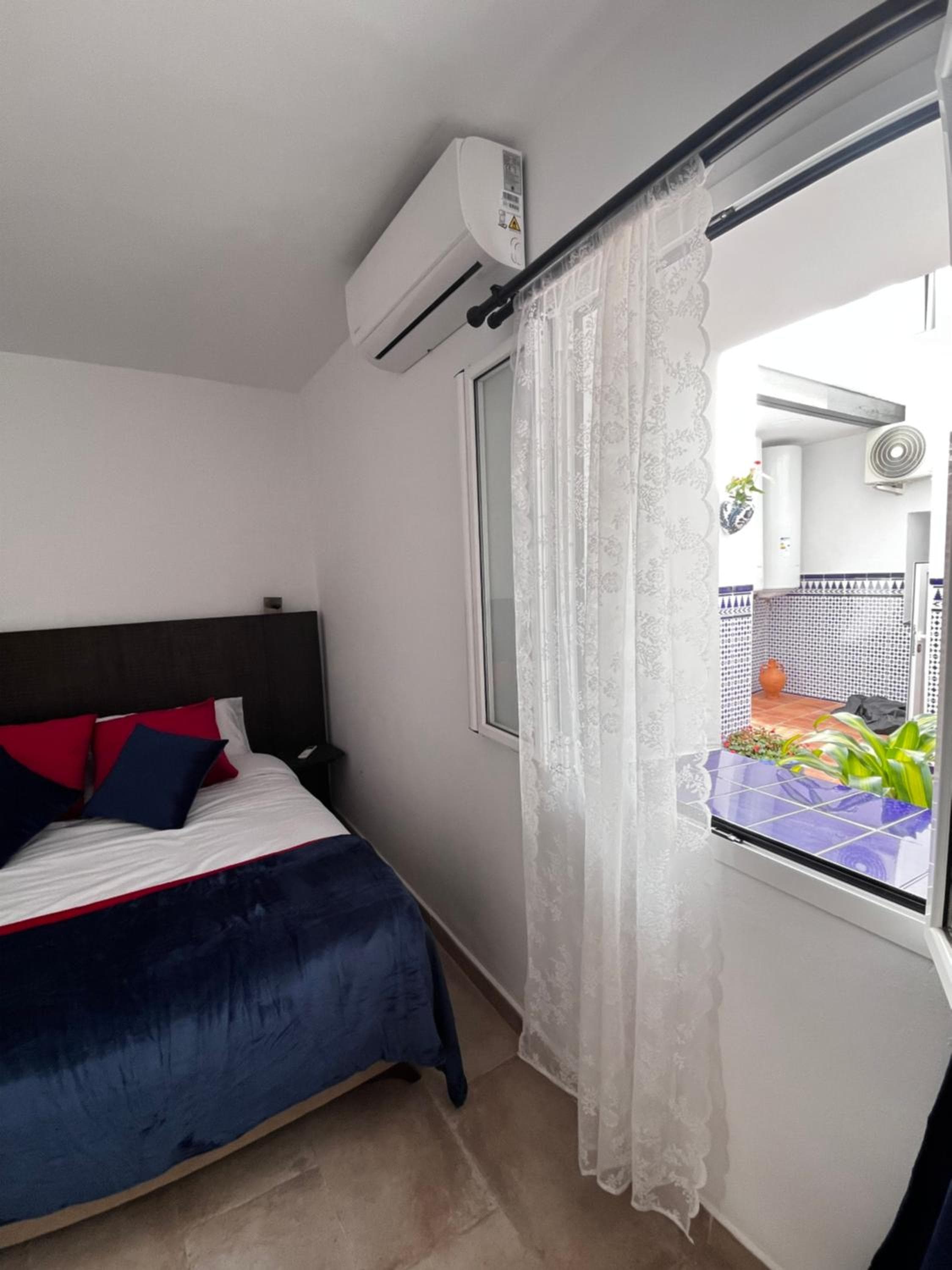 Shanti's Andalusische Zimmer — 8