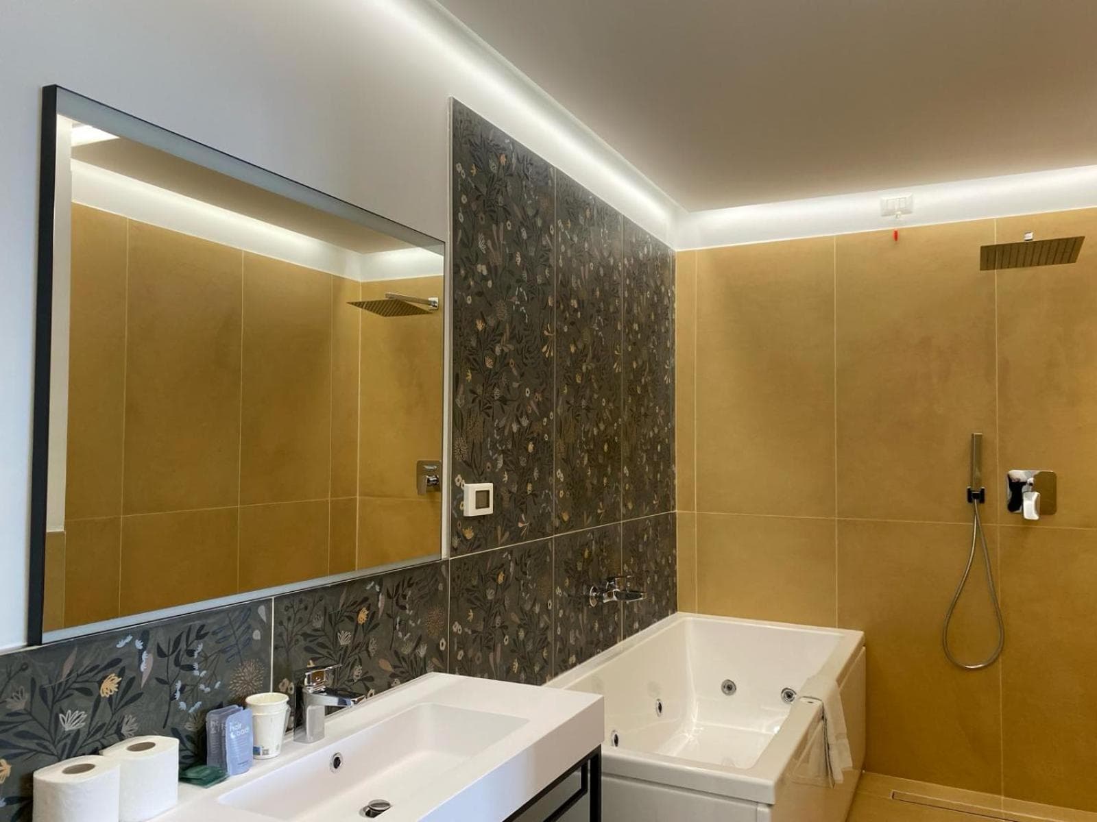 Oasi Village Hotel — 4