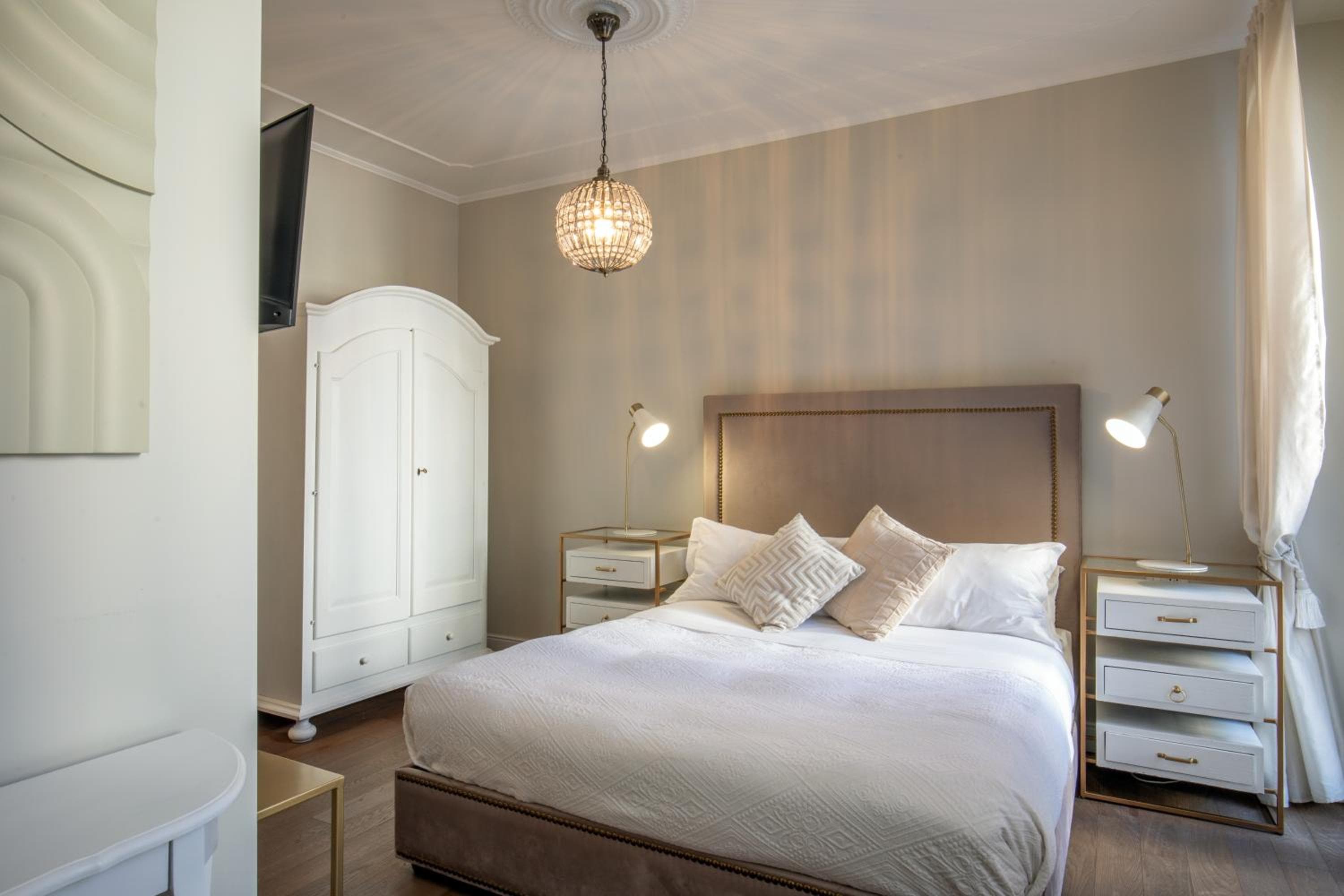Daplace - Corso Monforte Suites — 2