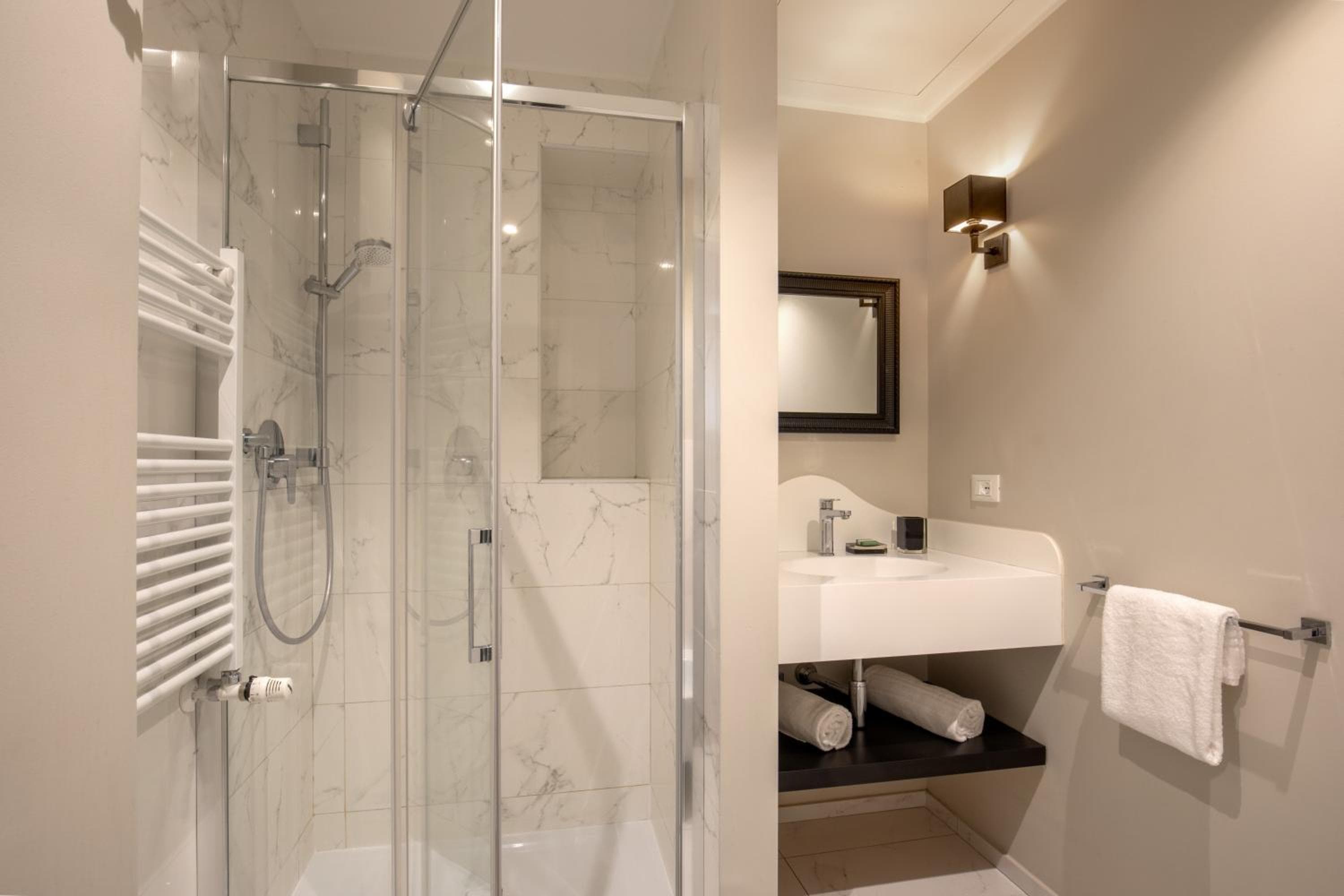 Daplace - Corso Monforte Suites — 23