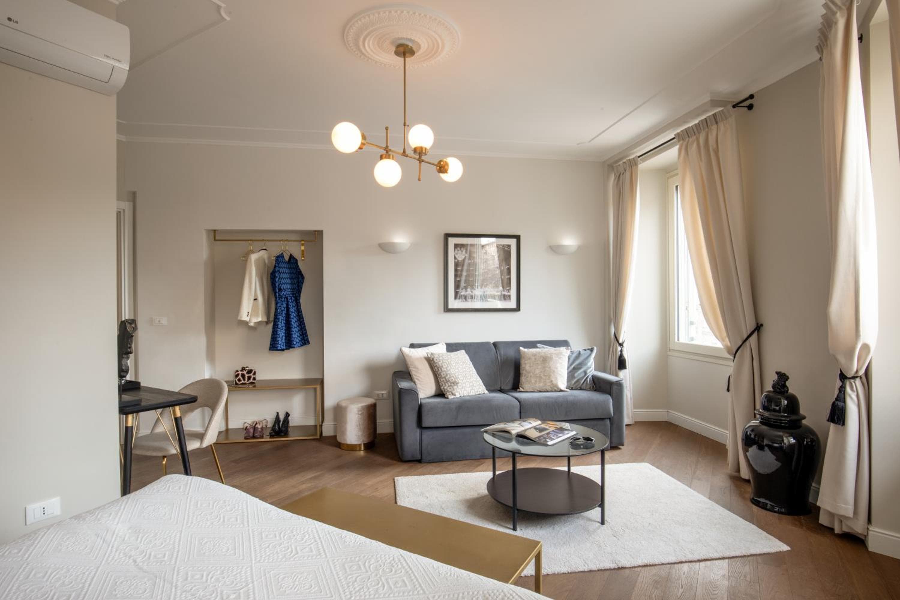 Daplace - Corso Monforte Suites — 28