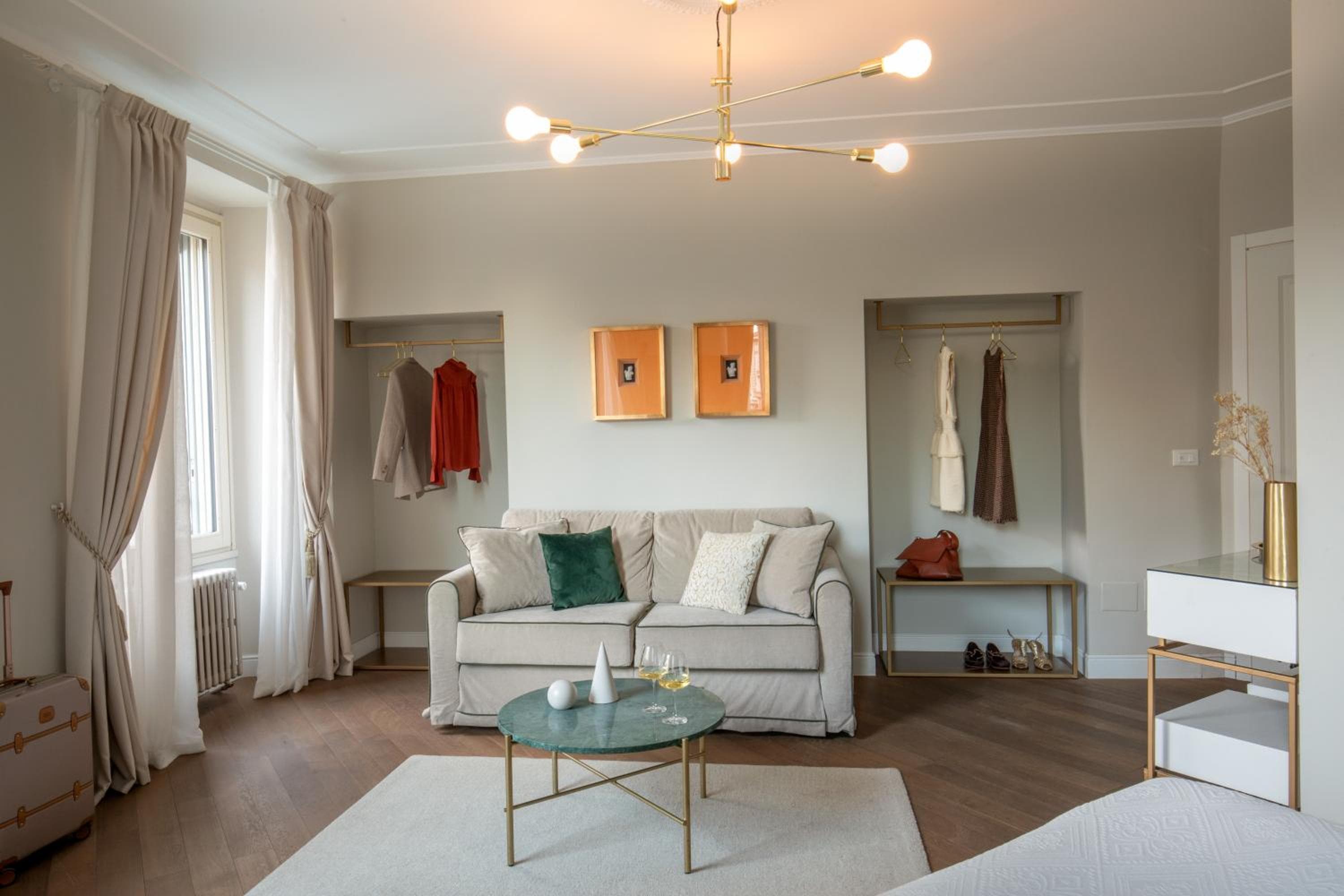 Daplace - Corso Monforte Suites — 10
