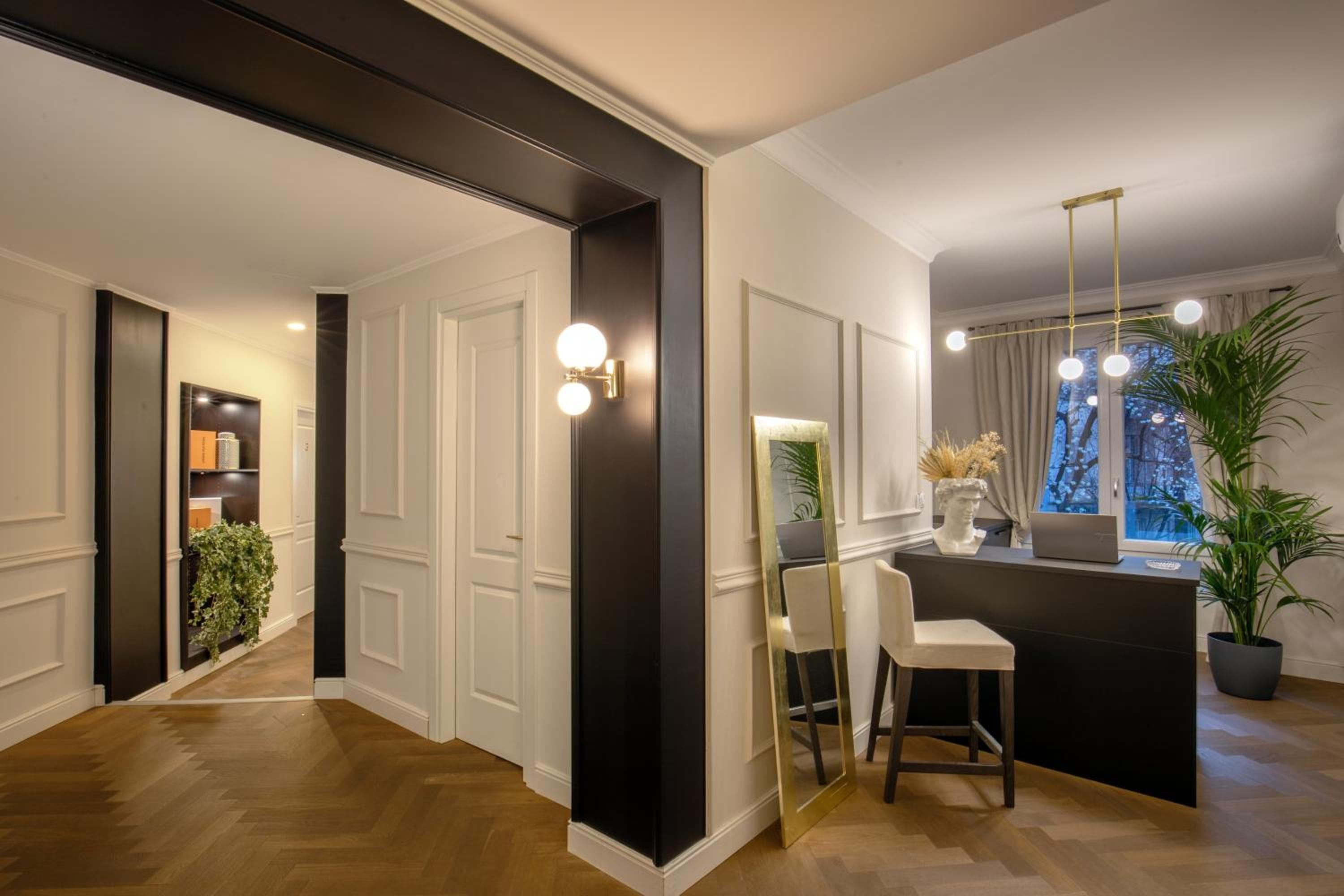 Daplace - Corso Monforte Suites — 9