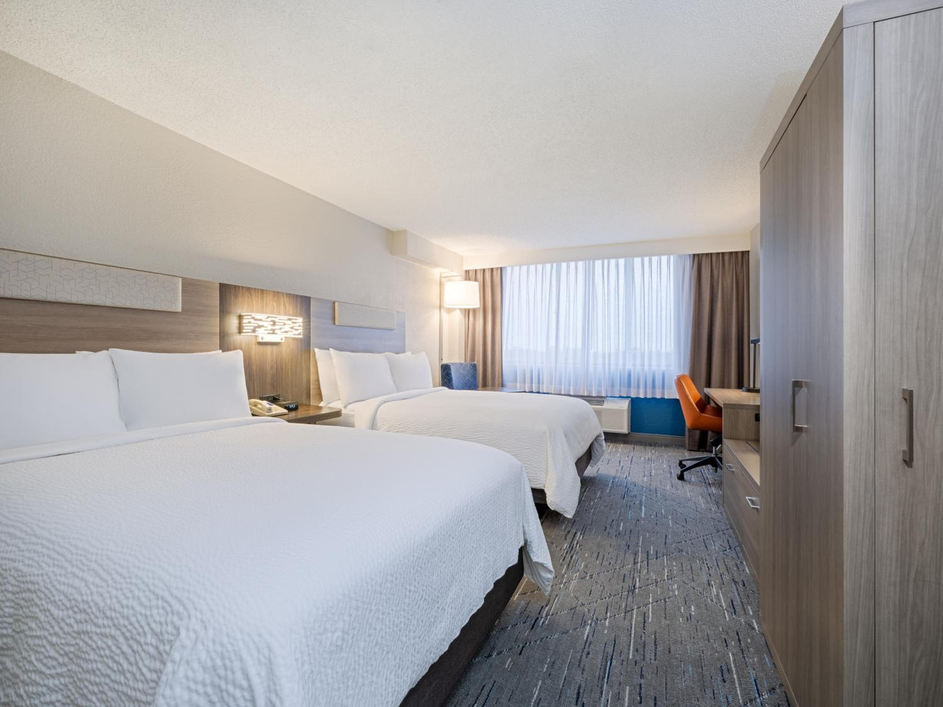 Holiday Inn Express Hotel & Suites Ft. Lauderdale-Plantation by IHG — 3