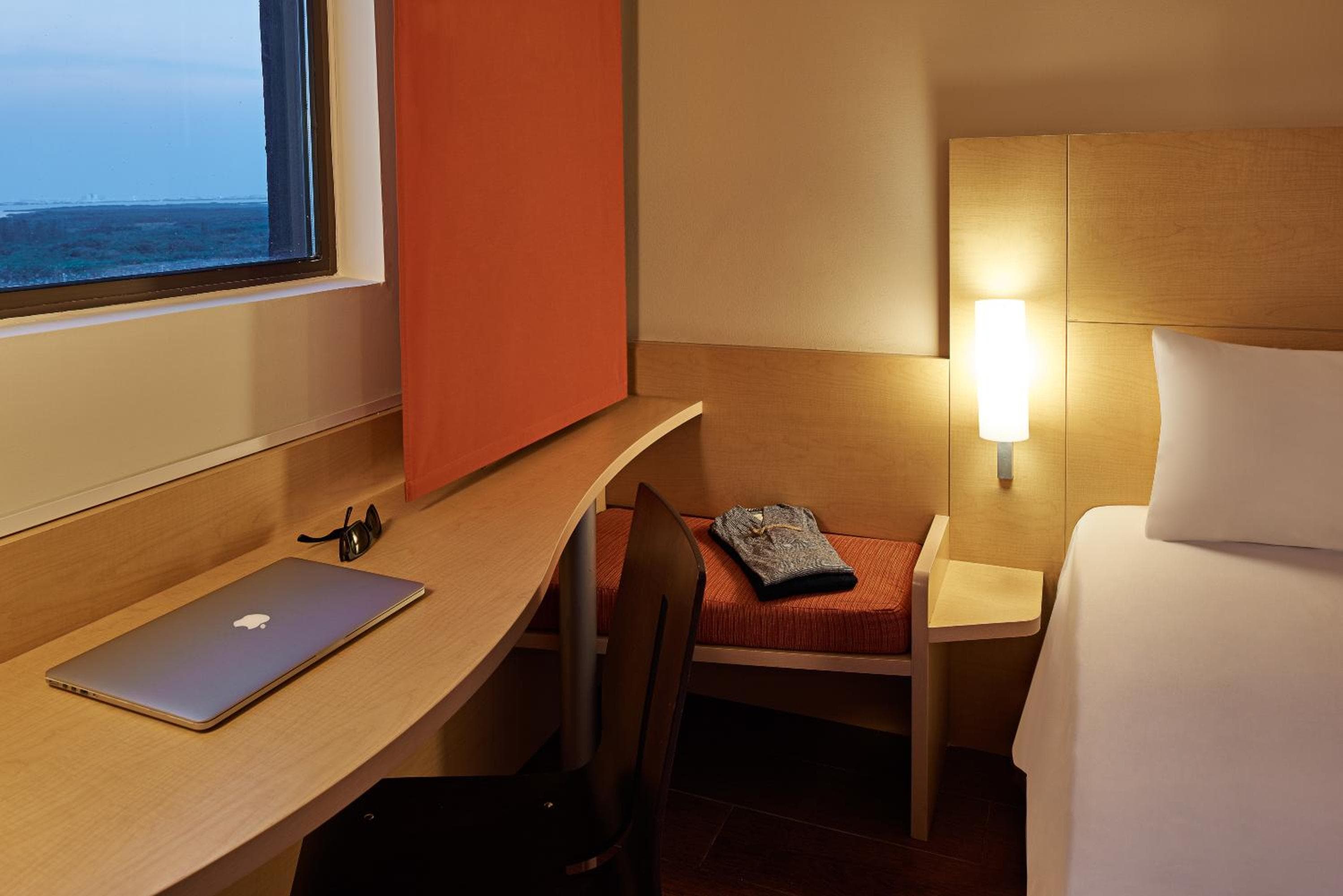 Ibis Cancun Centro — 23