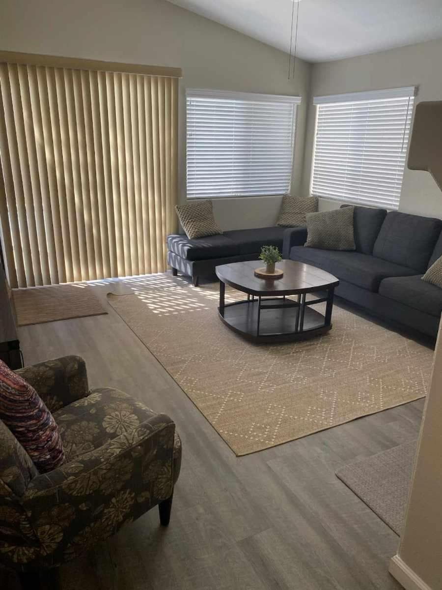 Nueva casa bellamente remodelada en Las Vegas — 21
