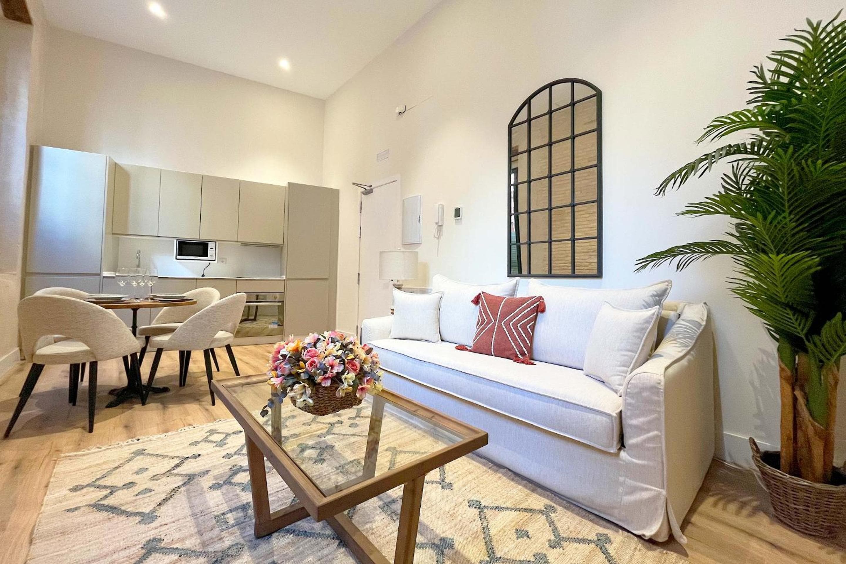 Genteel Home Rodrigo Caro — 24
