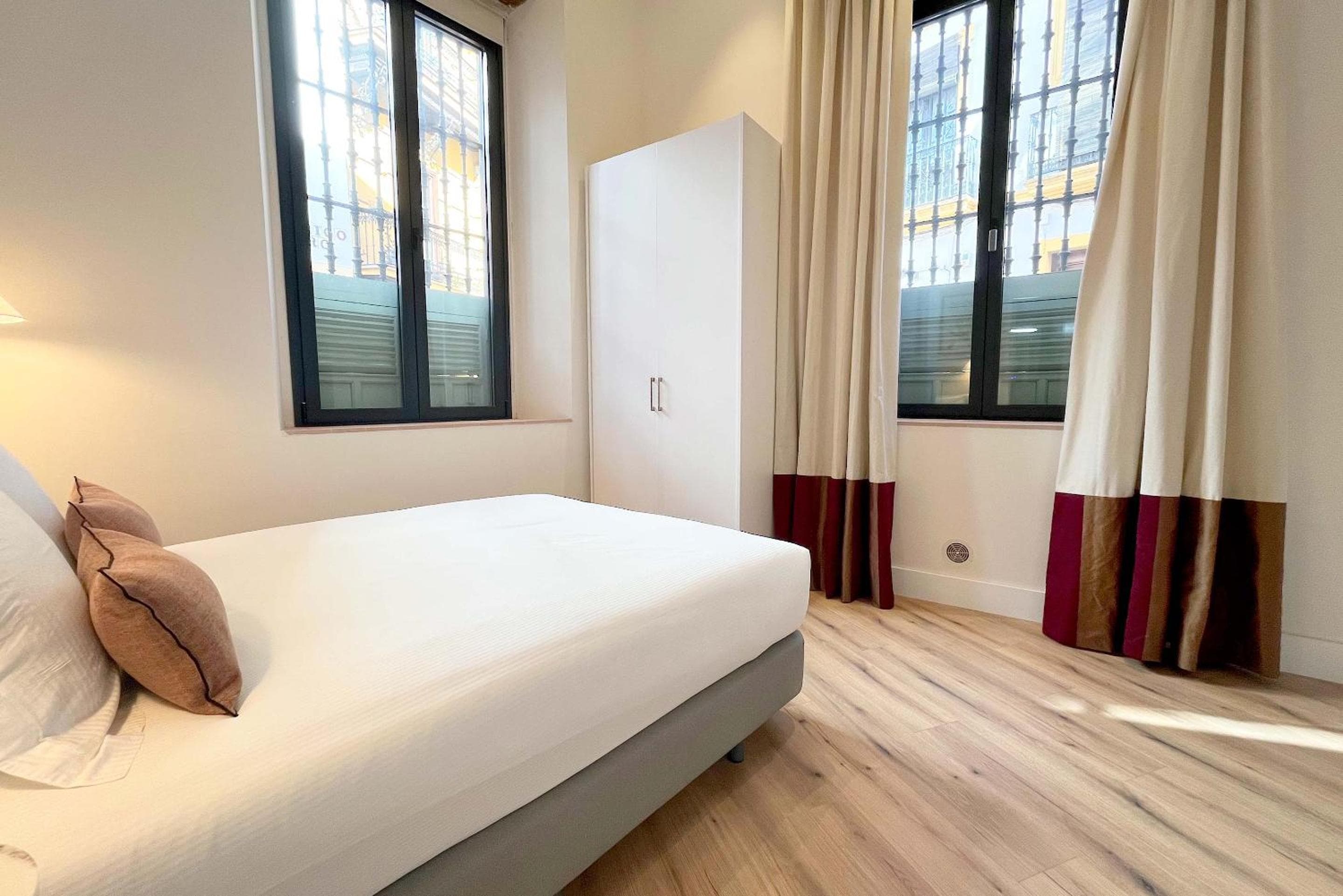 Genteel Home Rodrigo Caro — 17