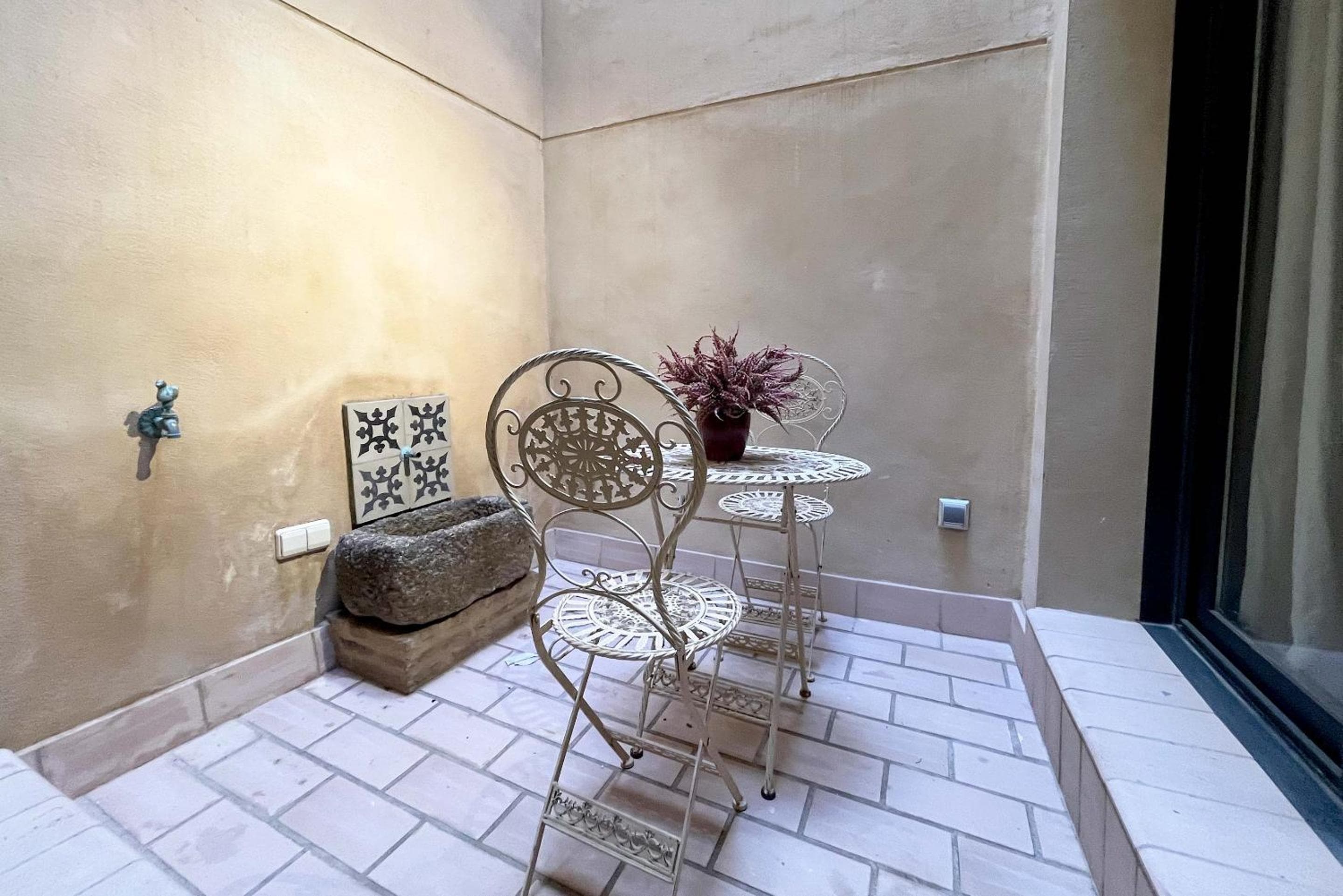 Genteel Home Rodrigo Caro — 7