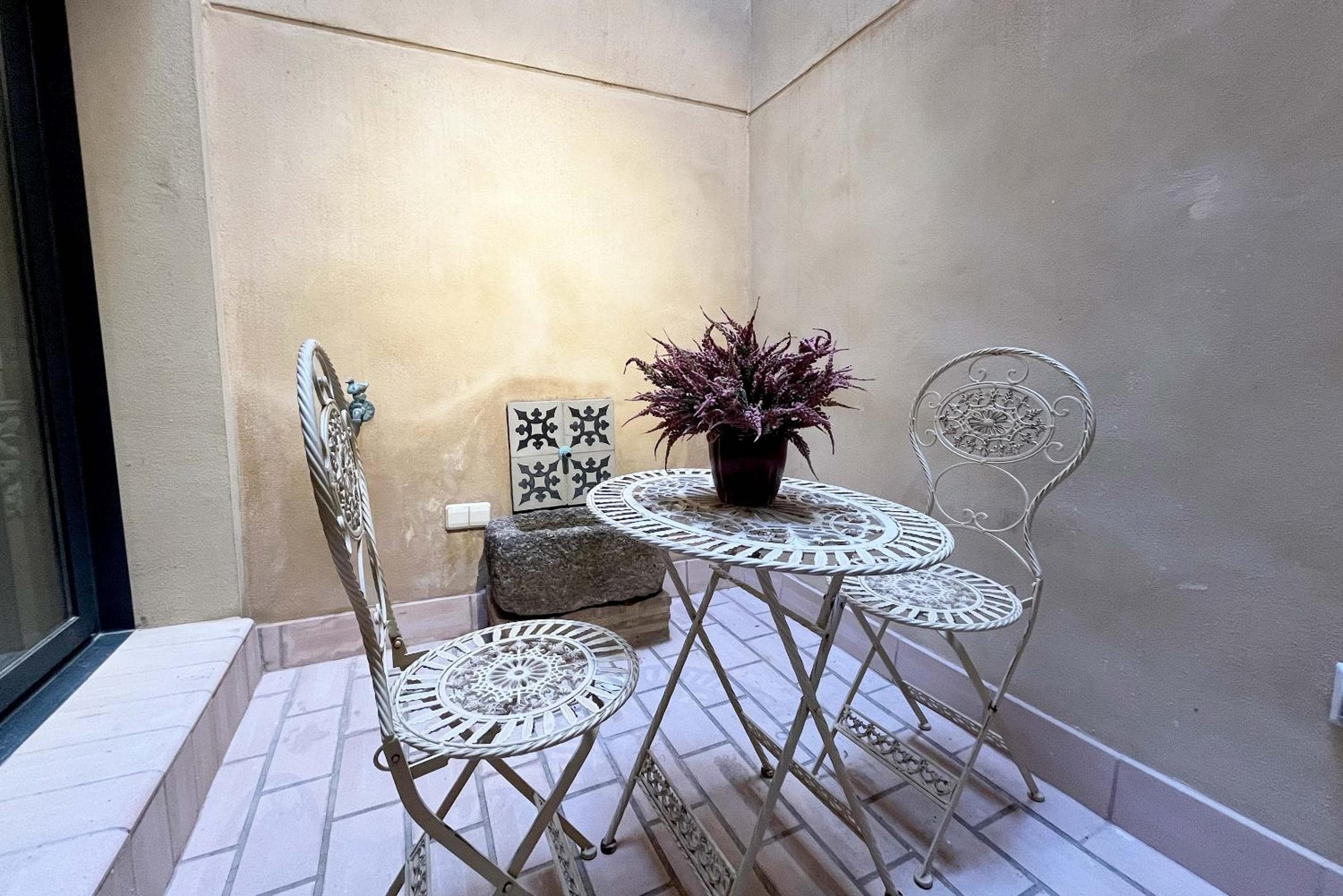 Genteel Home Rodrigo Caro — 3
