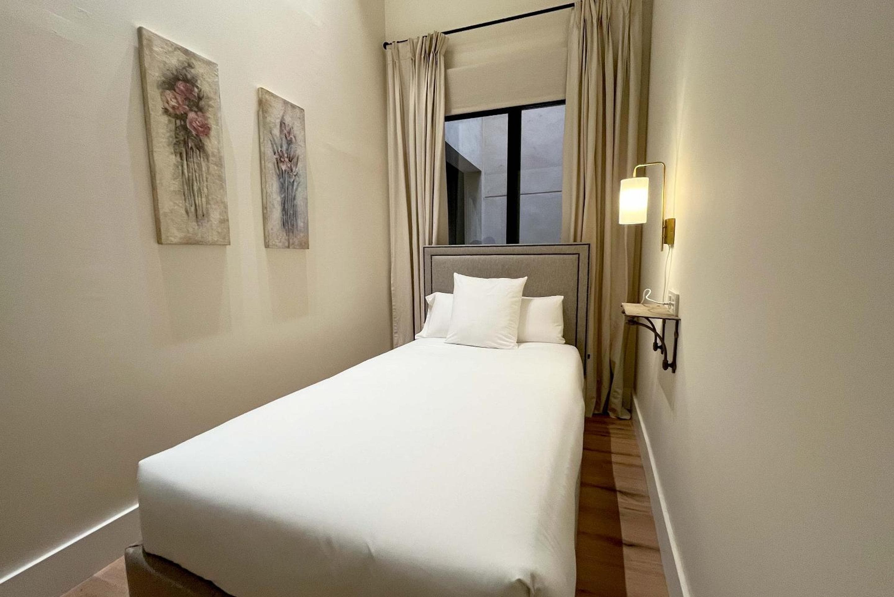 Genteel Home Rodrigo Caro — 27