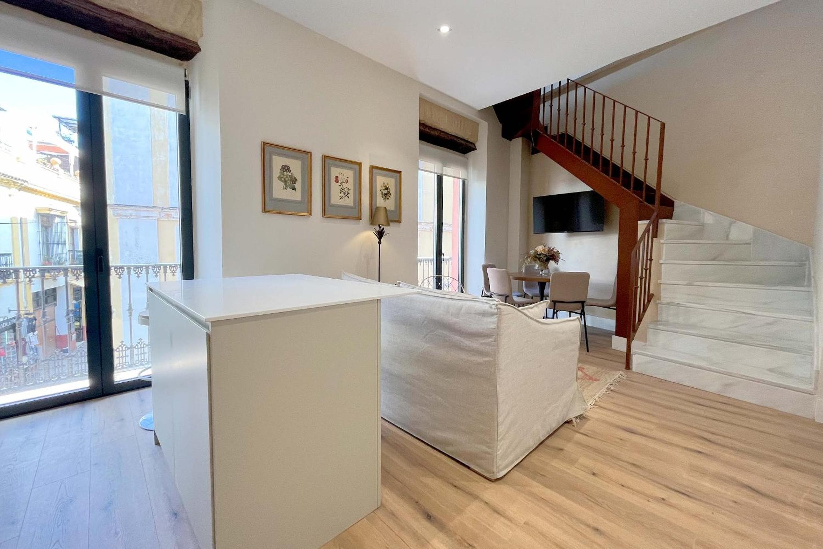 Genteel Home Rodrigo Caro — 30