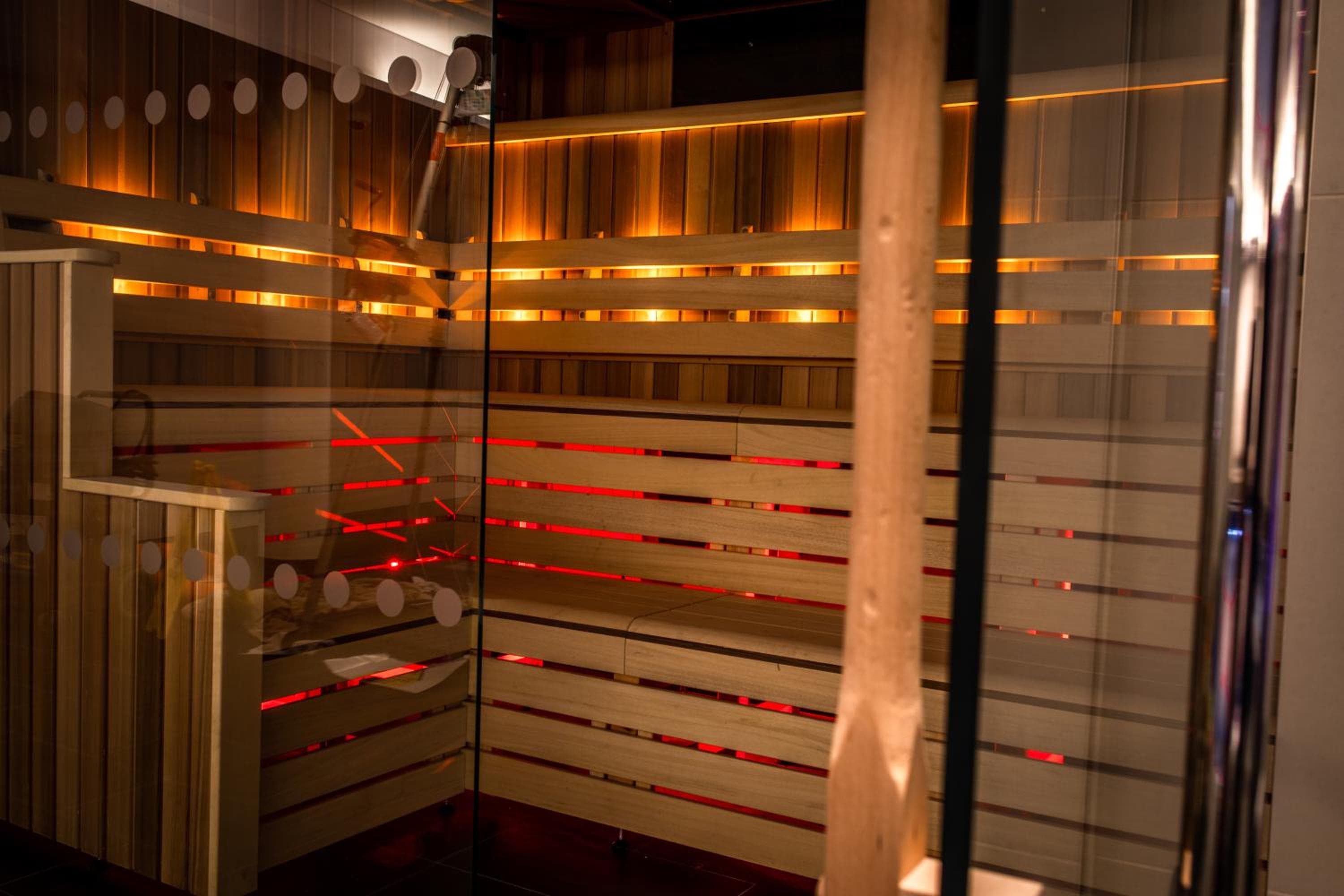 Lincoln Plaza Hotel London, Curio Collection By Hilton — 10