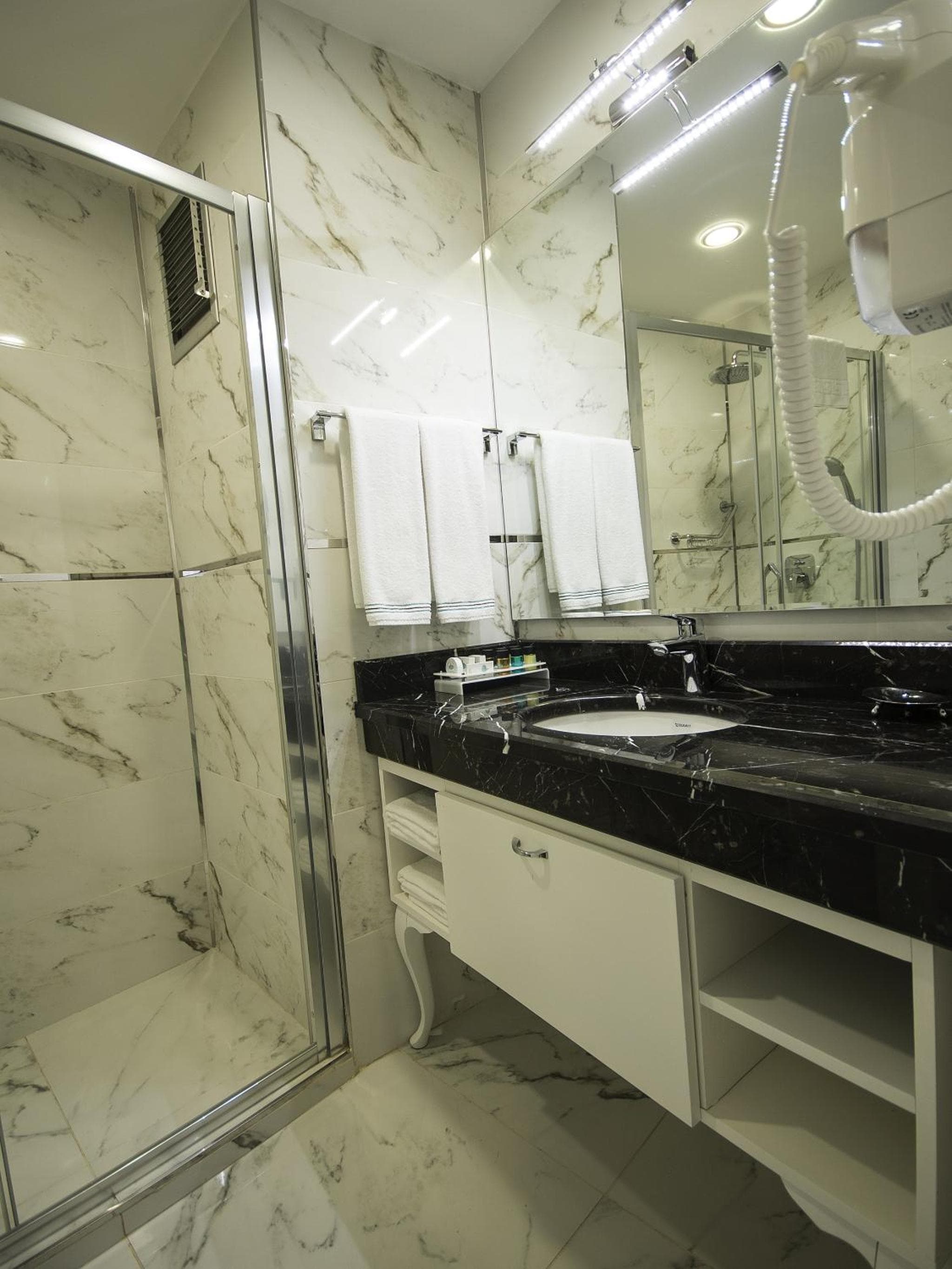 Antusa Palace Hotel & Spa — 28