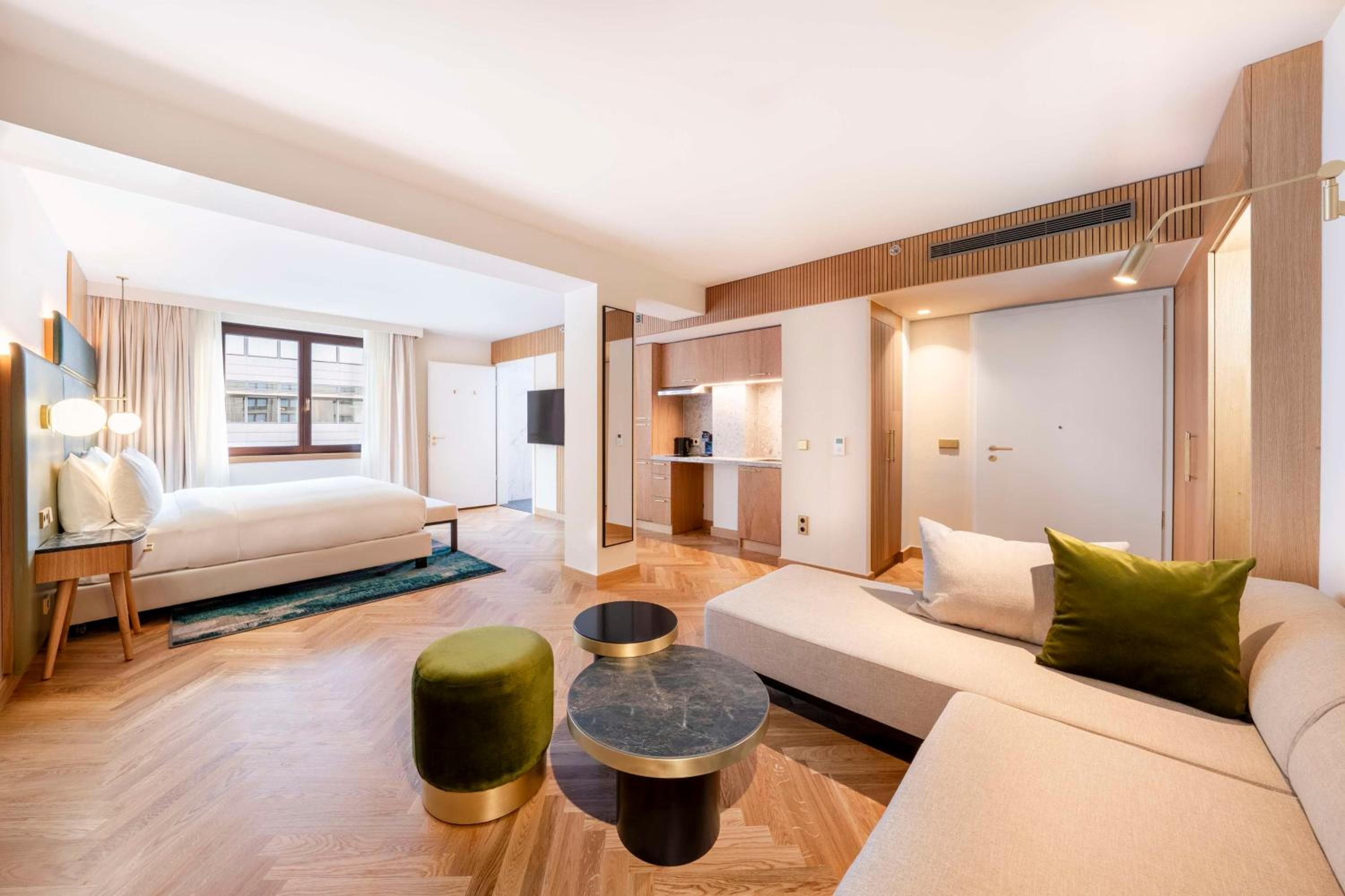 Hilton Berlin hotel, Anton-Wilhelm-Amo-Str. 30, Berlin, Germany — photo 166