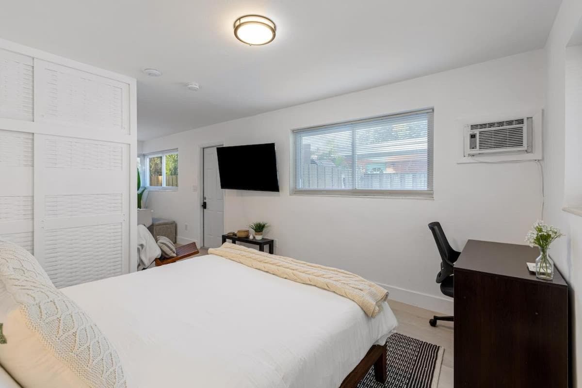 Lake Ridge Villa — 7