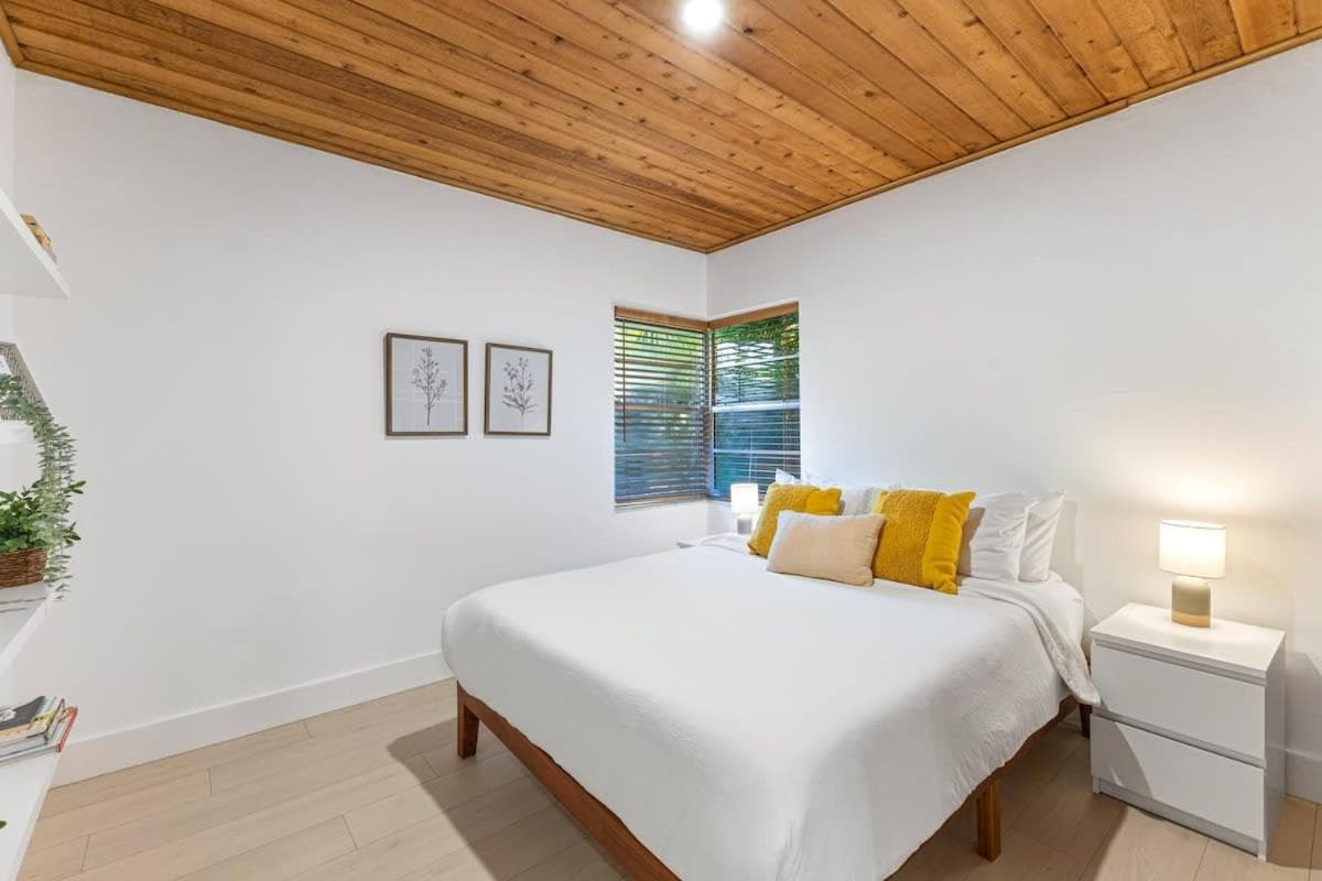 Welcoming Airbnb Walkig distance to Las Olas Blvd — 14