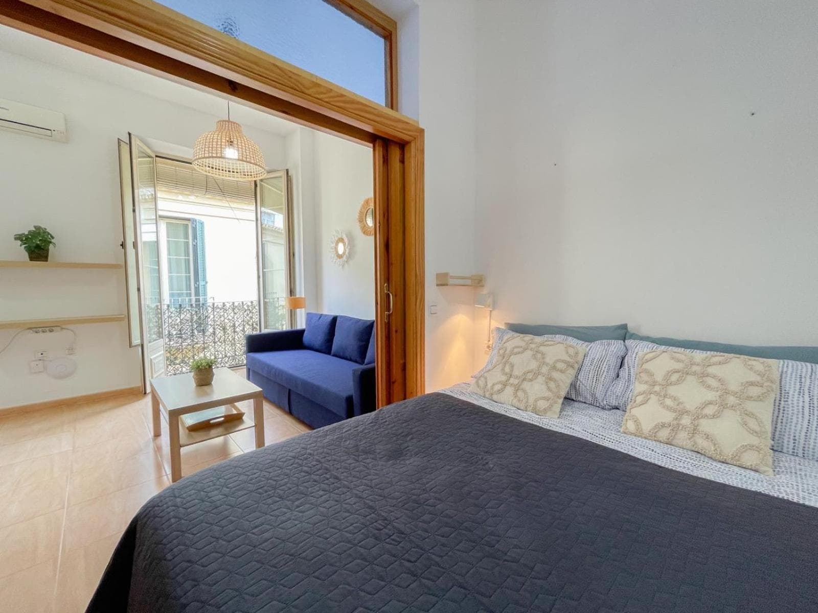Plz de la Merced Apartments Solera by Life in Malaga — 30