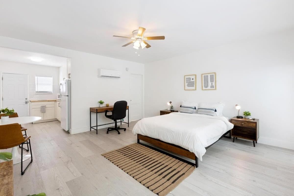 Victoria Park Unique Studio close to Las Olas Blvd — 11
