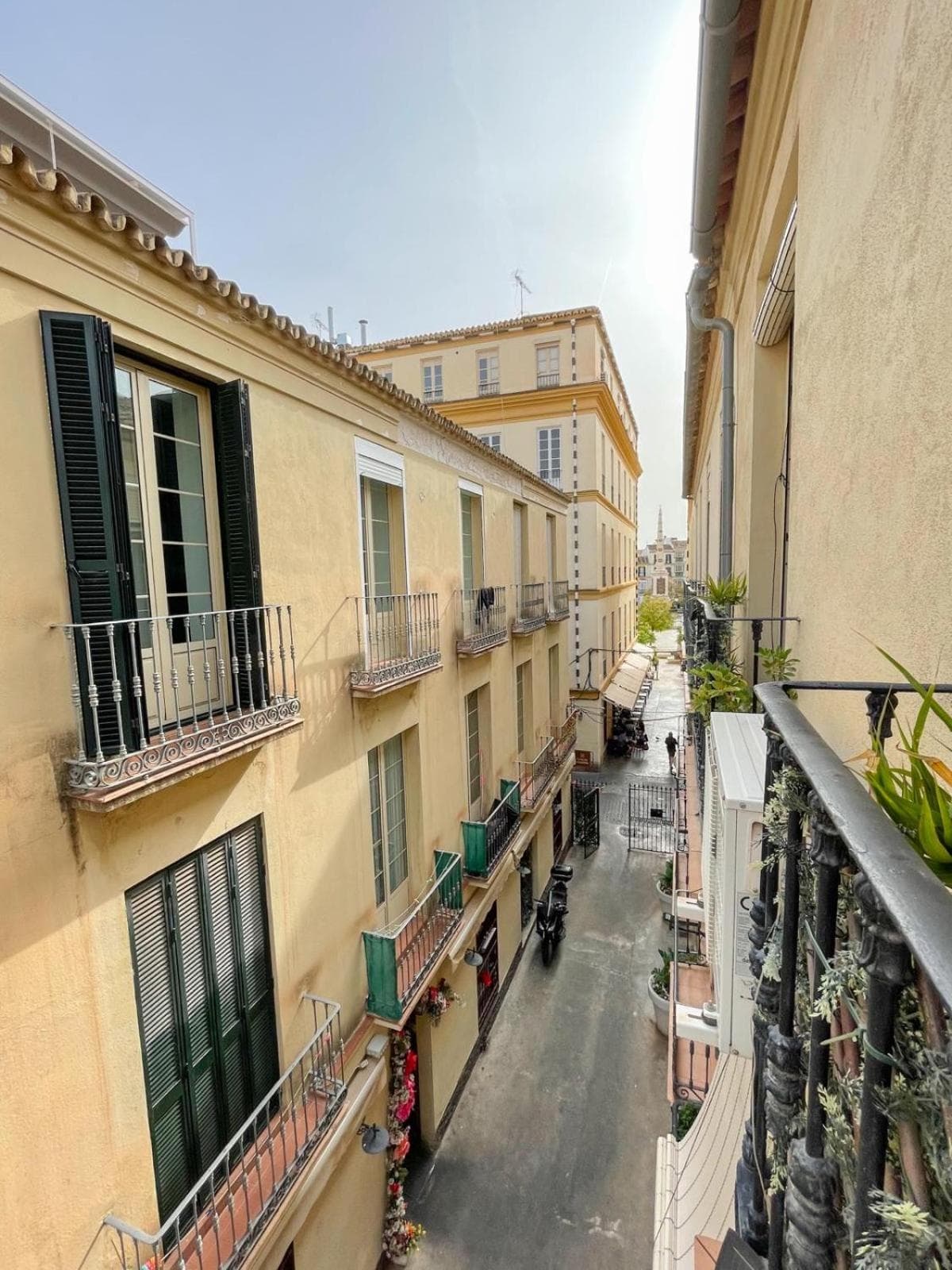 Plz de la Merced Apartments Solera by Life in Malaga — 27