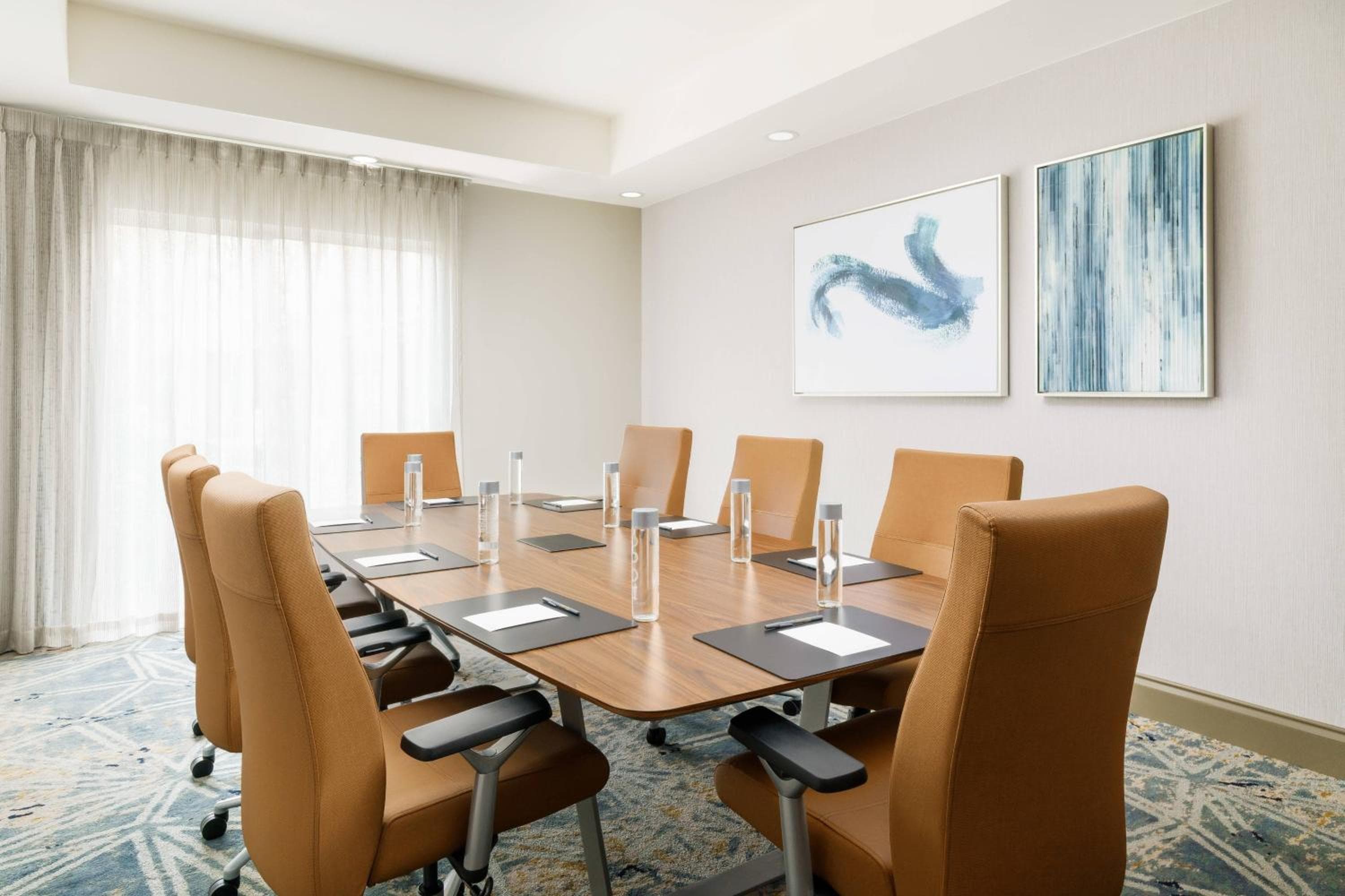 Courtyard by Marriott Orlando Downtown — 16