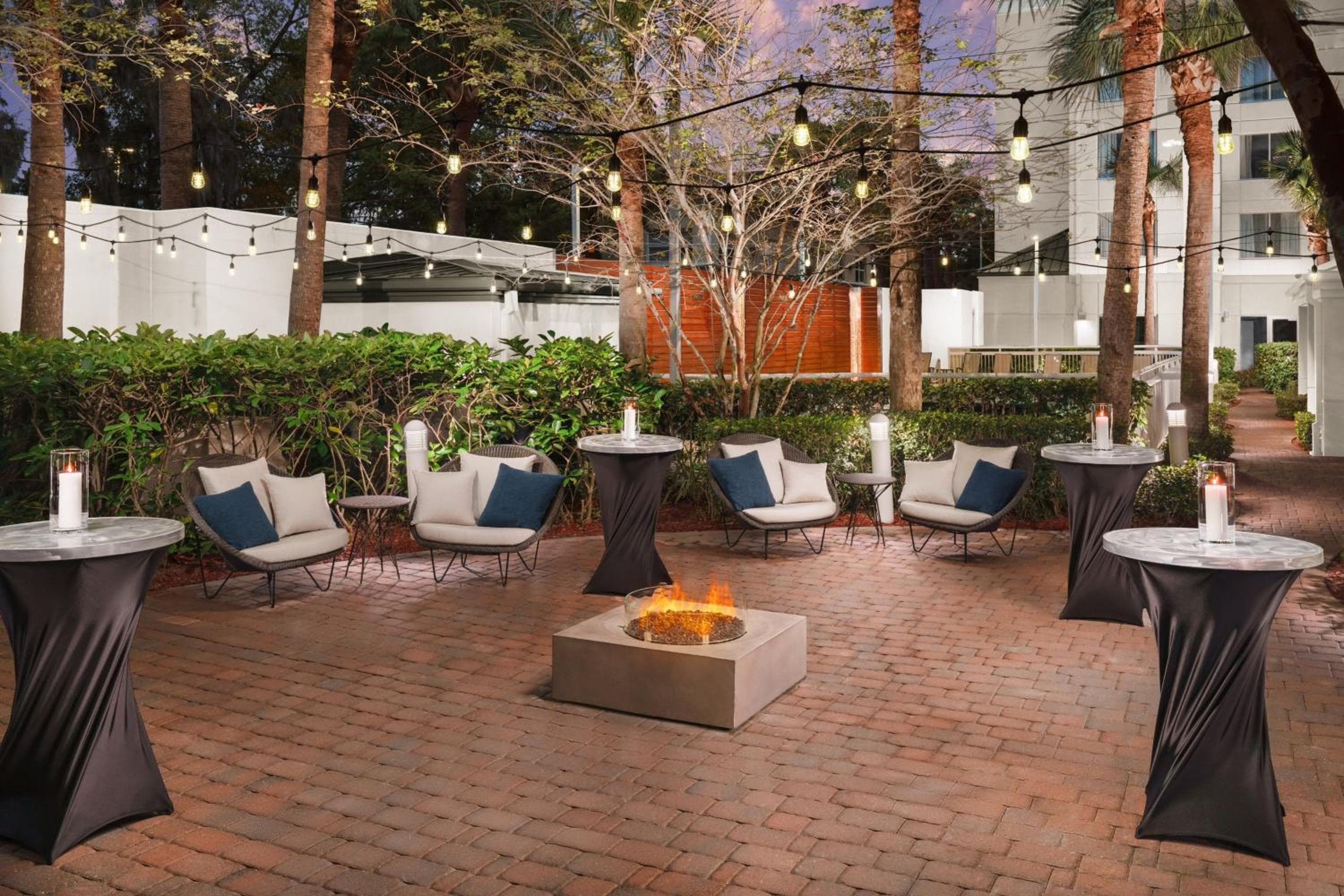 Courtyard by Marriott Orlando Downtown — 19