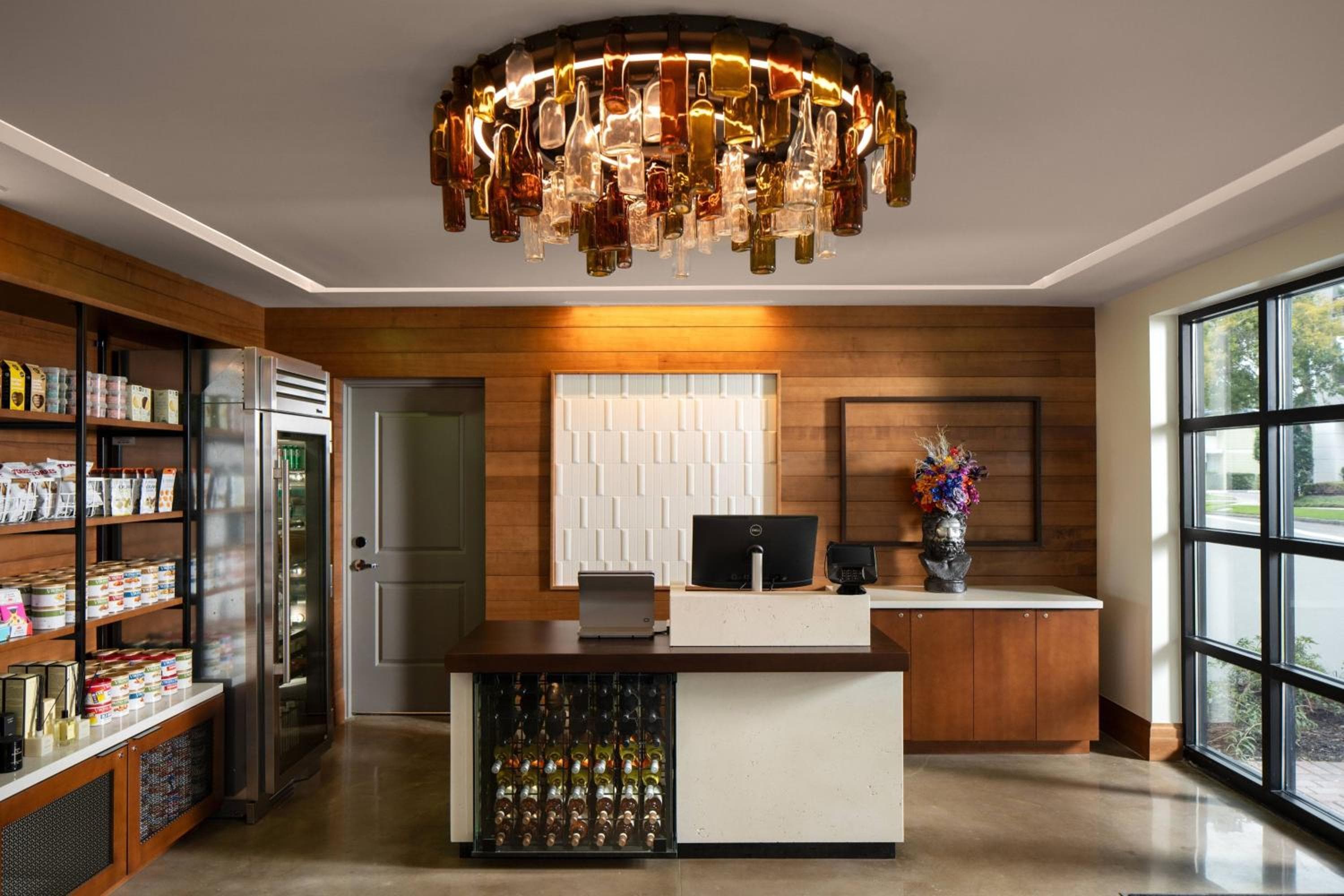 Epicurean Hotel, Autograph Collection — 7