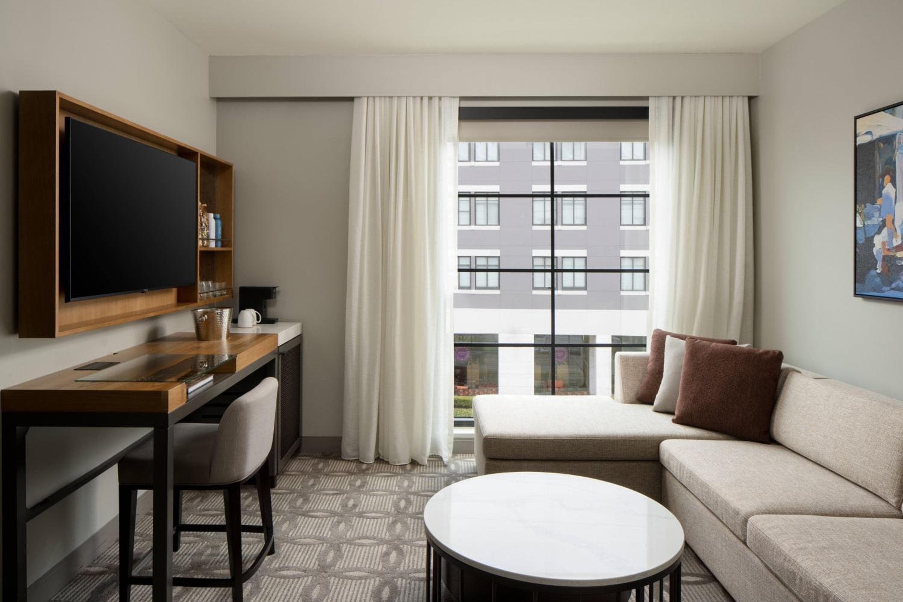 Epicurean Hotel, Autograph Collection — 24