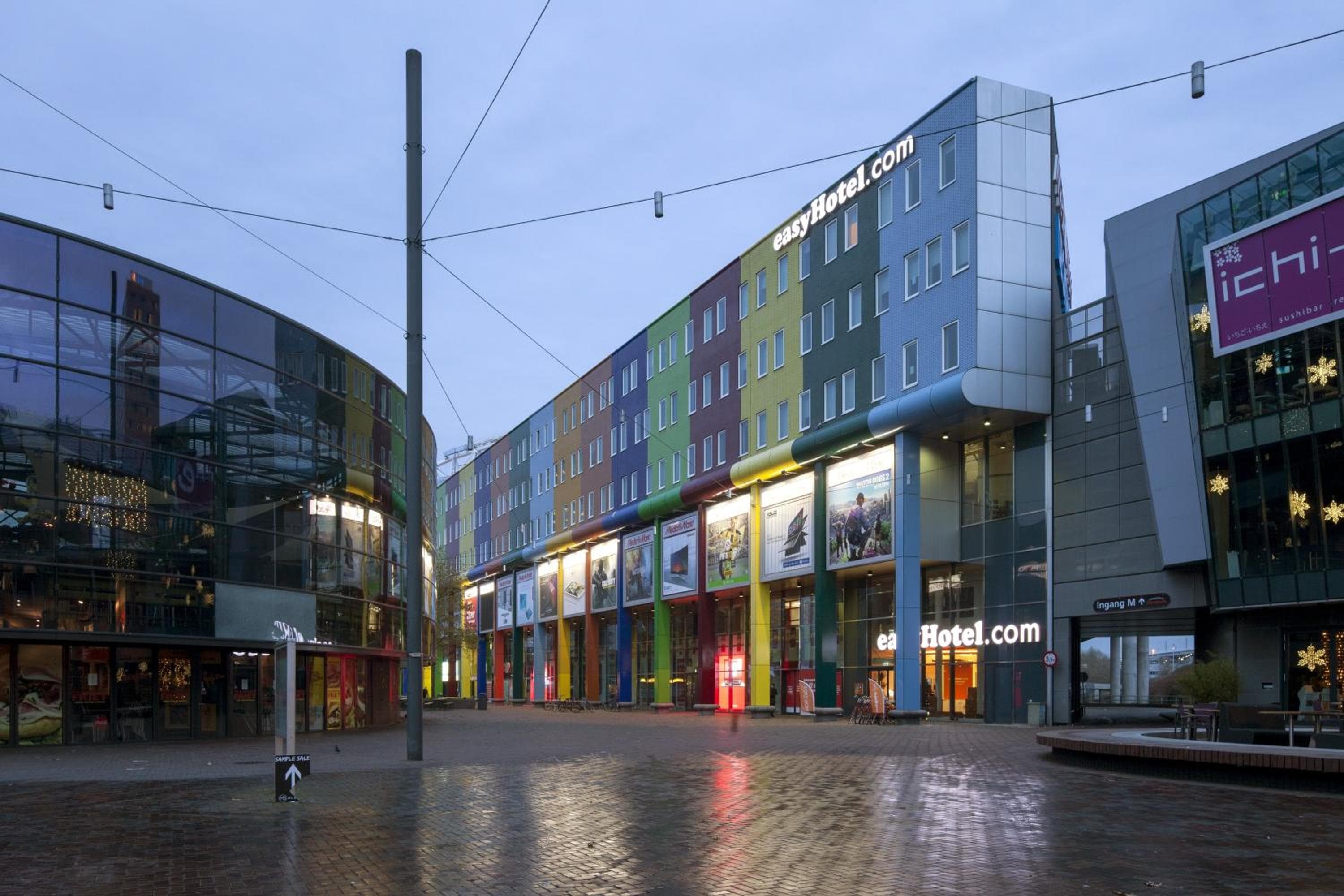 easyHotel Amsterdam Arena Boulevard — 1
