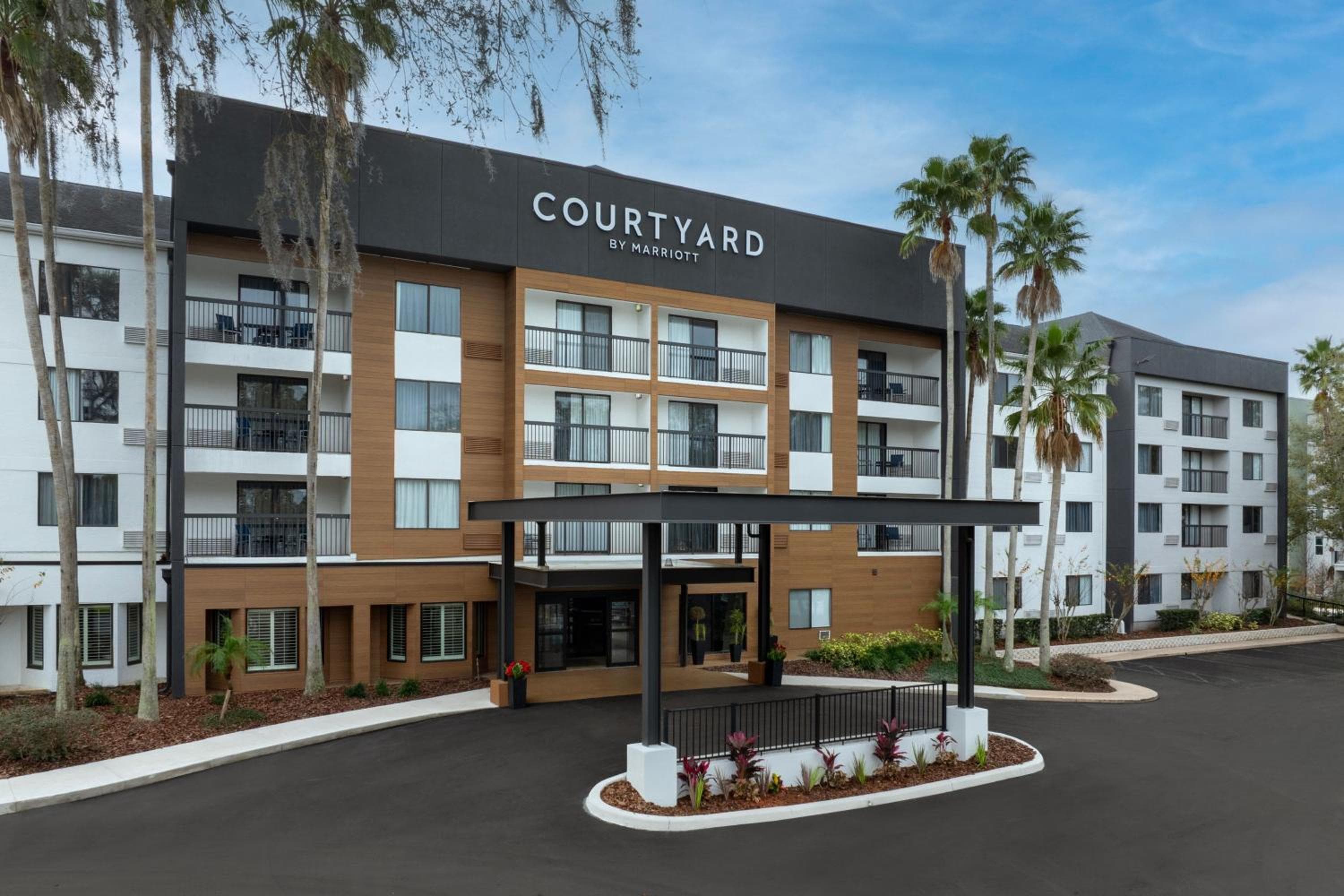 Courtyard by Marriott Orlando East/UCF Area — 1