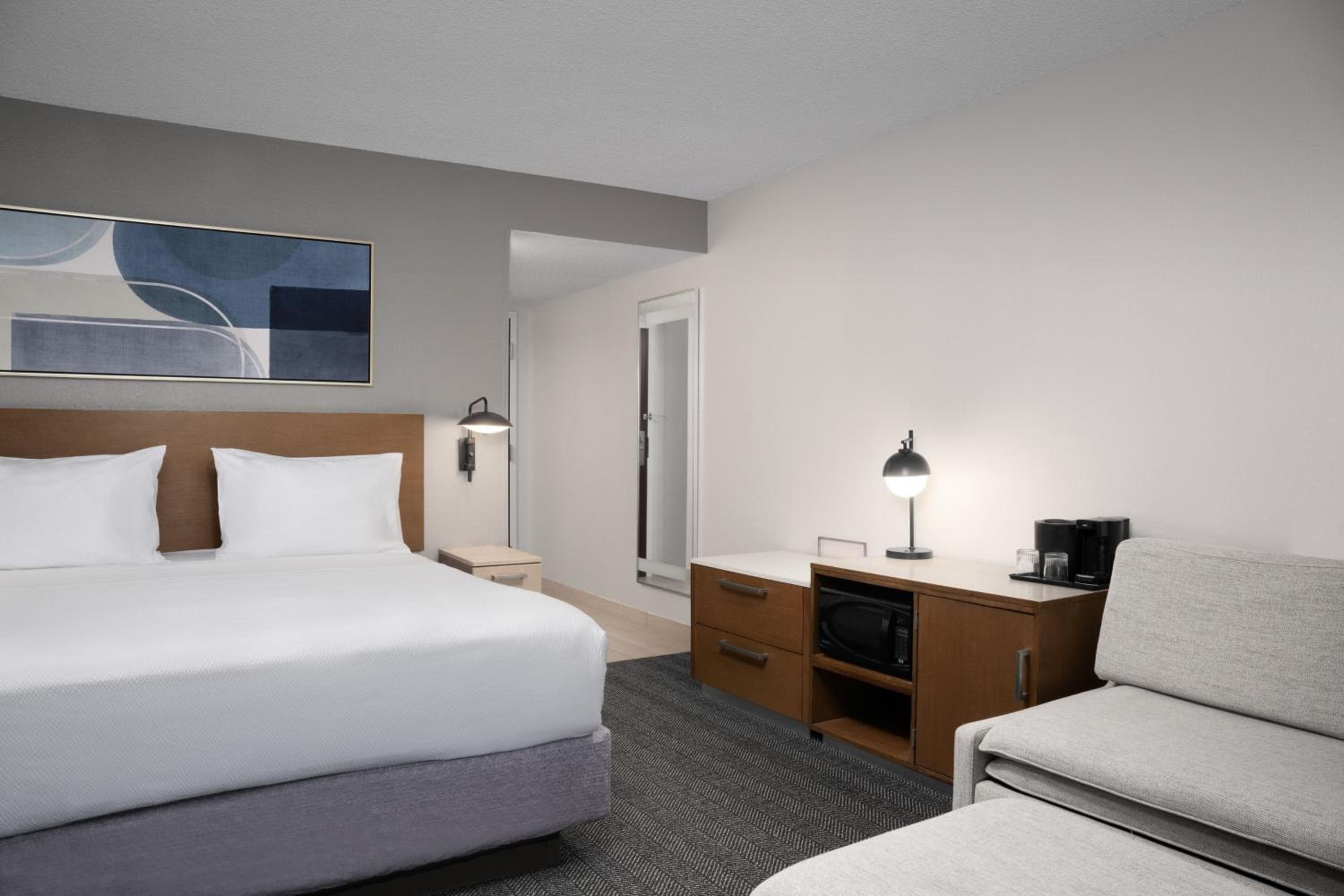 Courtyard by Marriott Orlando East/UCF Area — 9