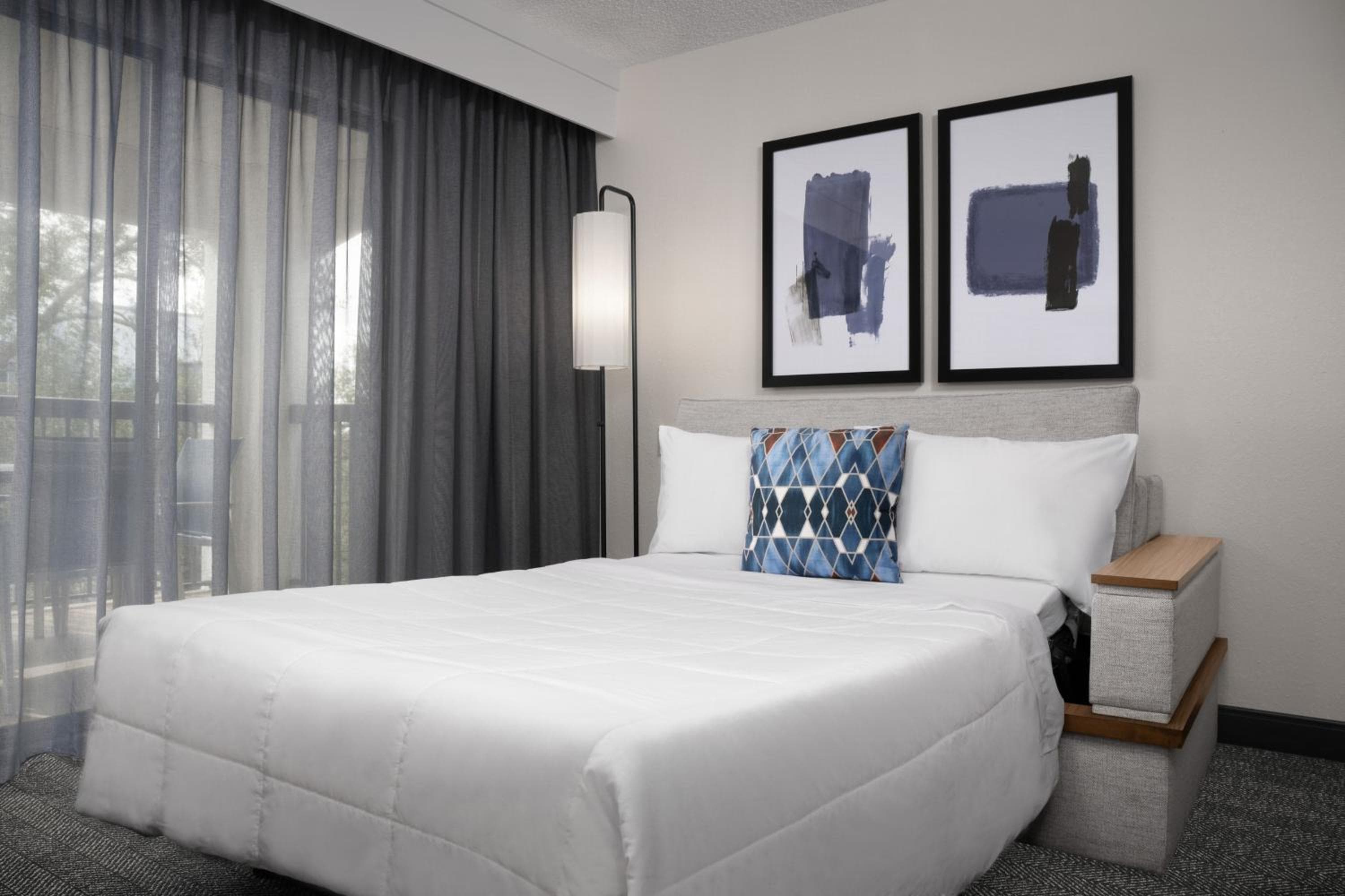 Courtyard by Marriott Orlando East/UCF Area — 21