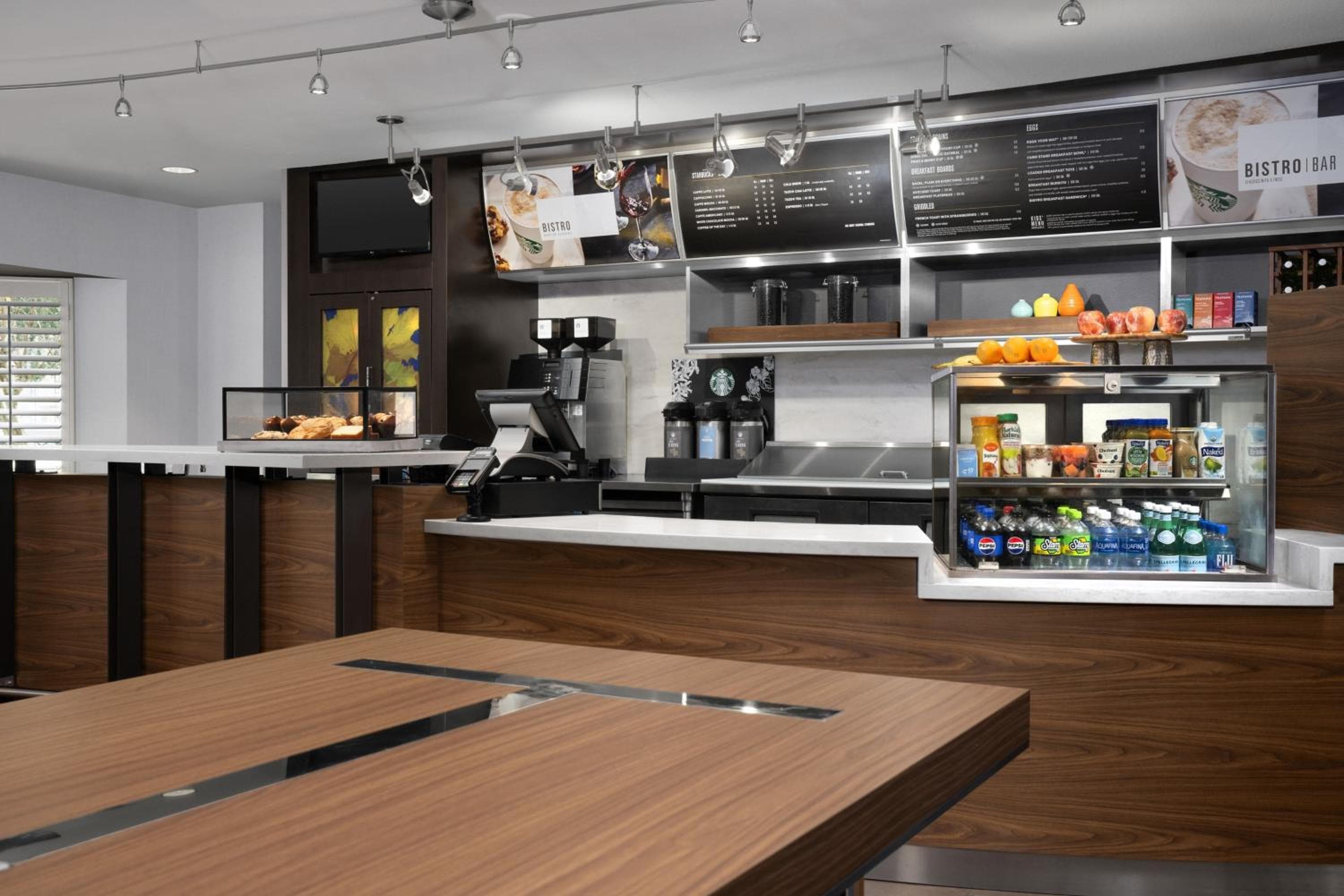 Courtyard by Marriott Orlando East/UCF Area — 26