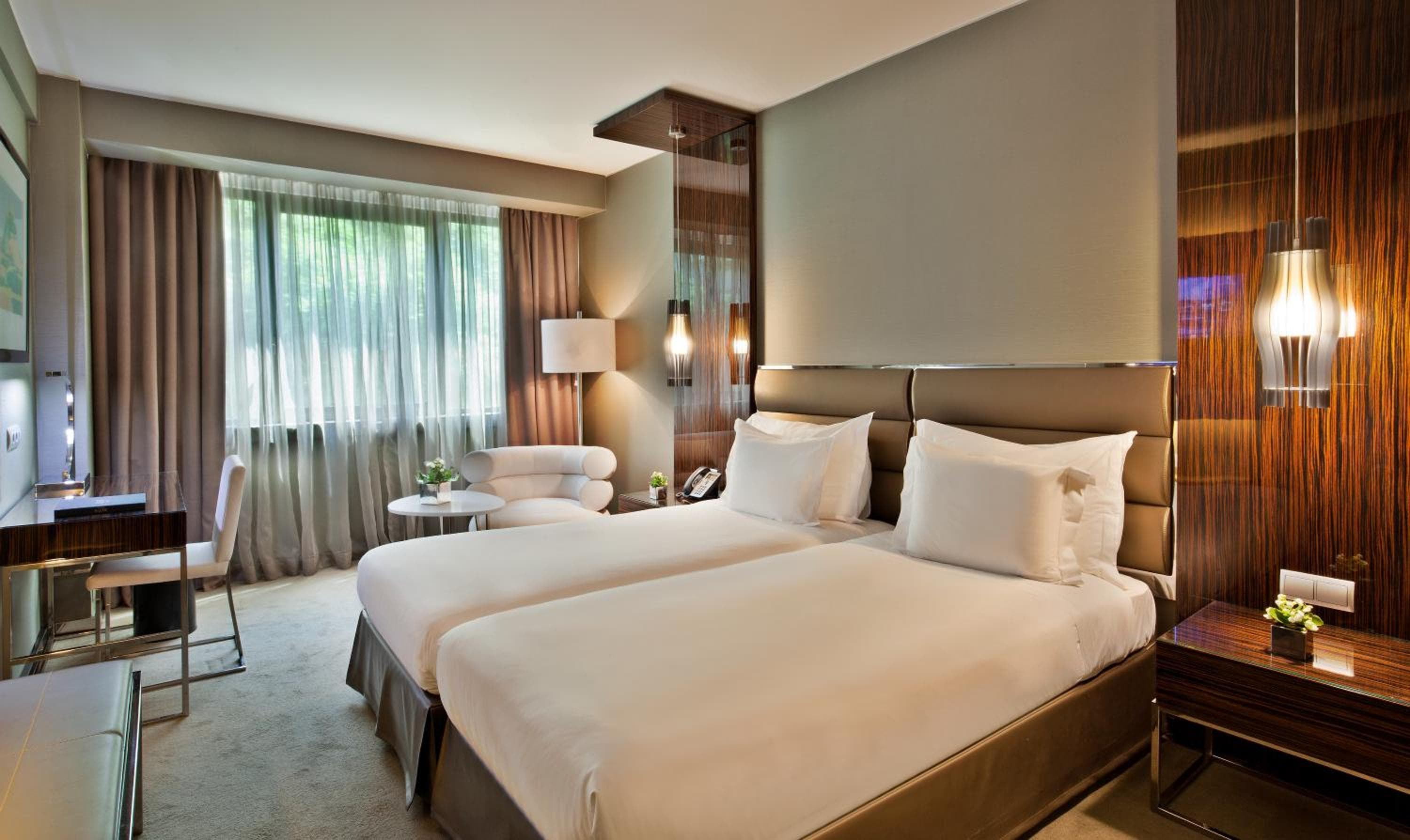 Altis Grand Hotel — 4
