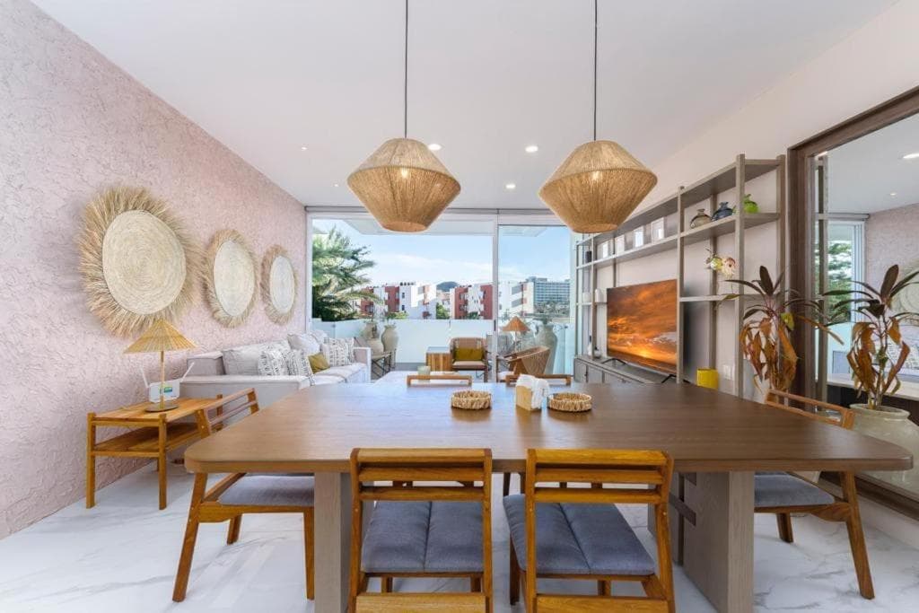 New 3BR condo with exceptional location with pool — 20