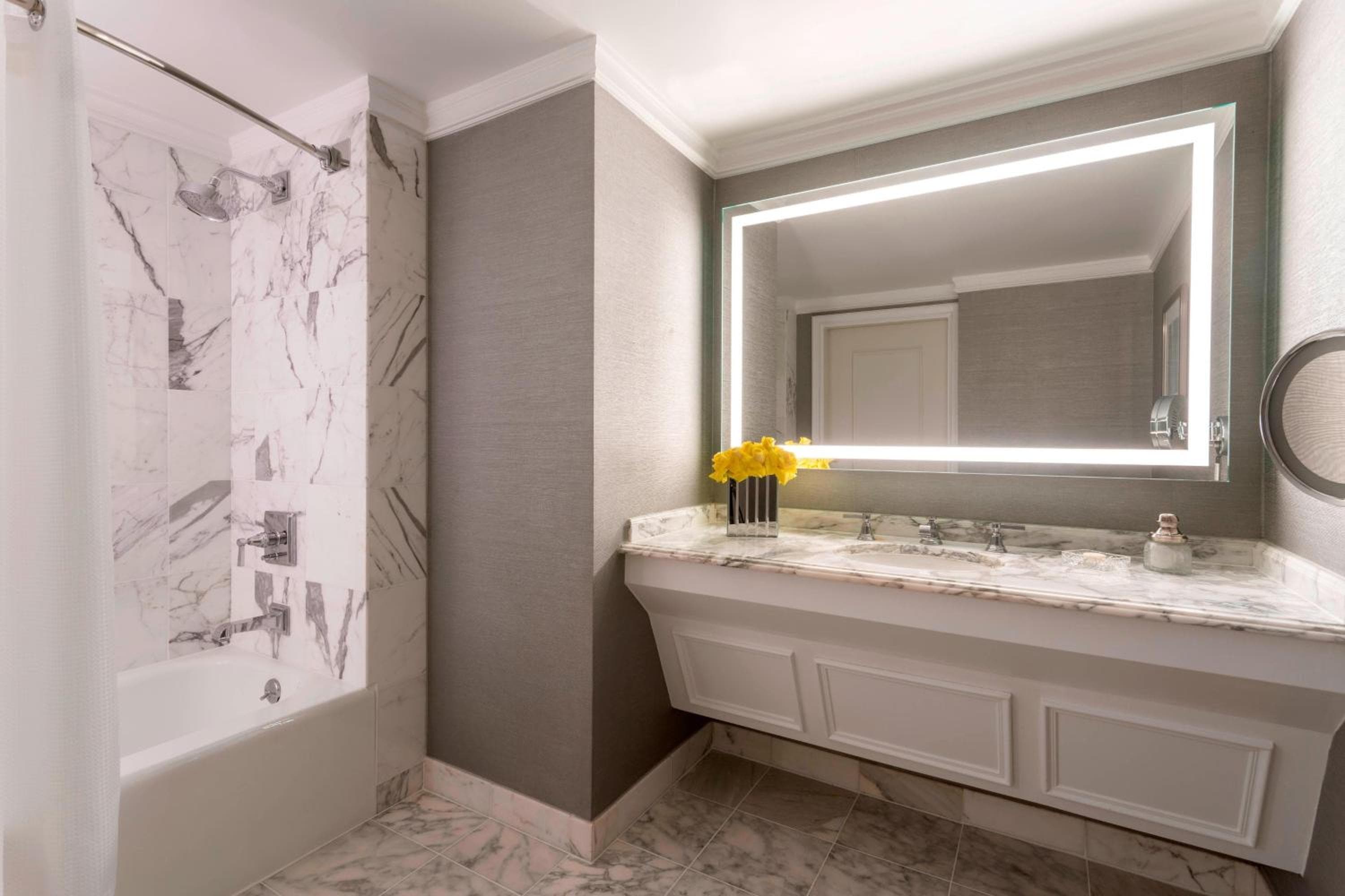 Il Ritz-Carlton, Marina del Rey — 30