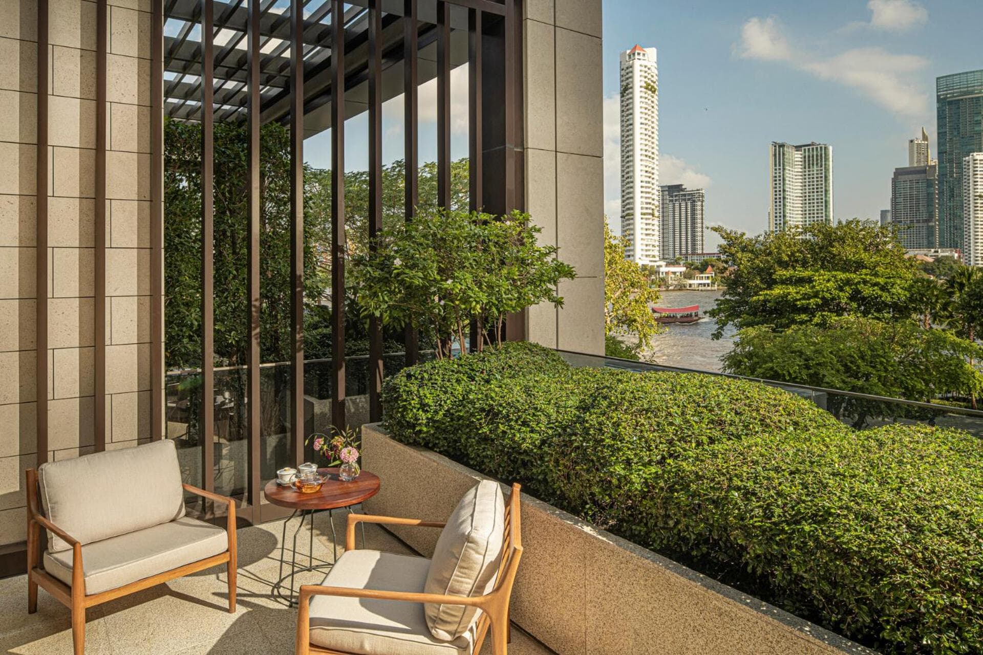 Four Seasons Hotel Bangkok sul fiume Chao Phraya — 24
