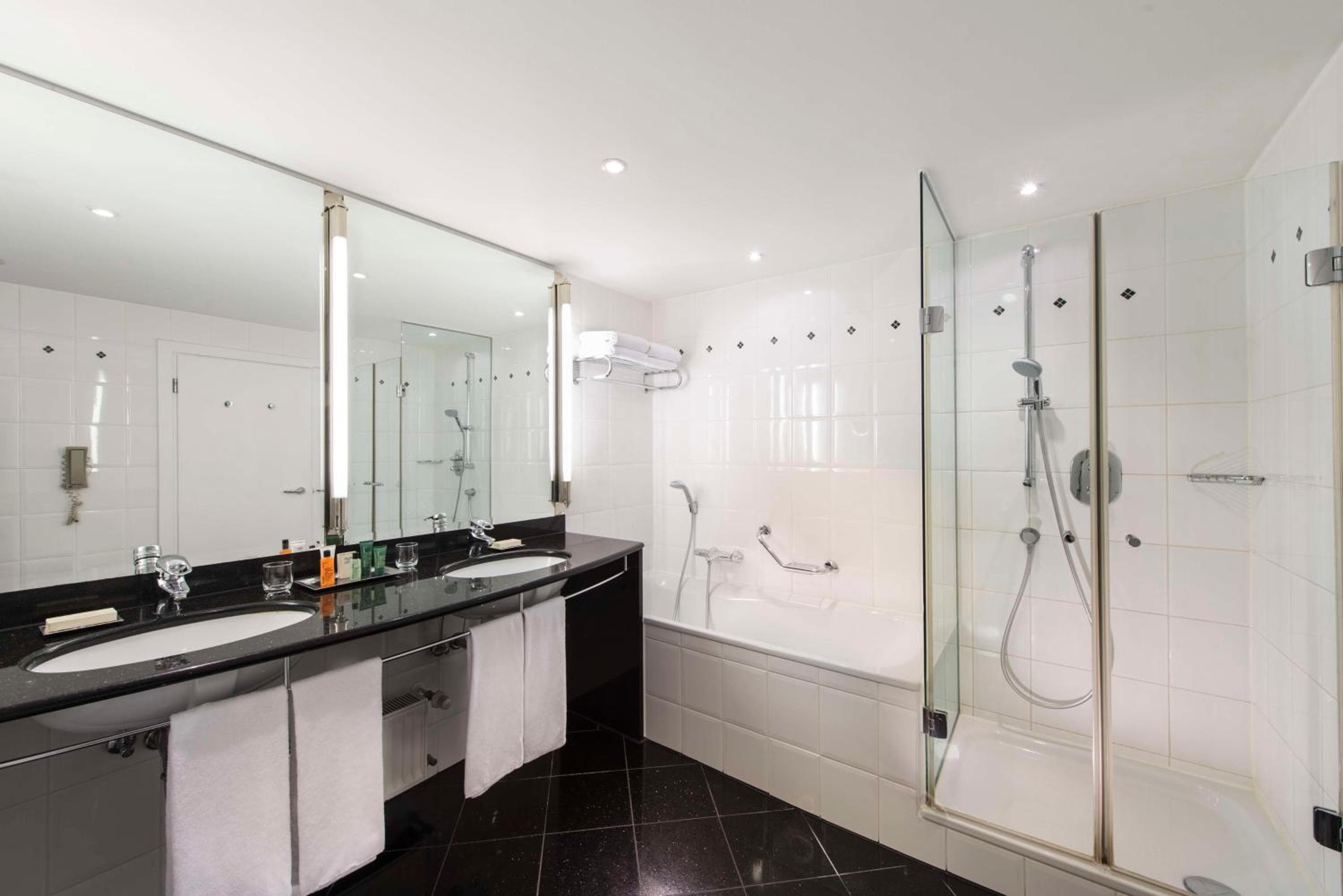 Hilton Berlin hotel, Anton-Wilhelm-Amo-Str. 30, Berlin, Germany — photo 164