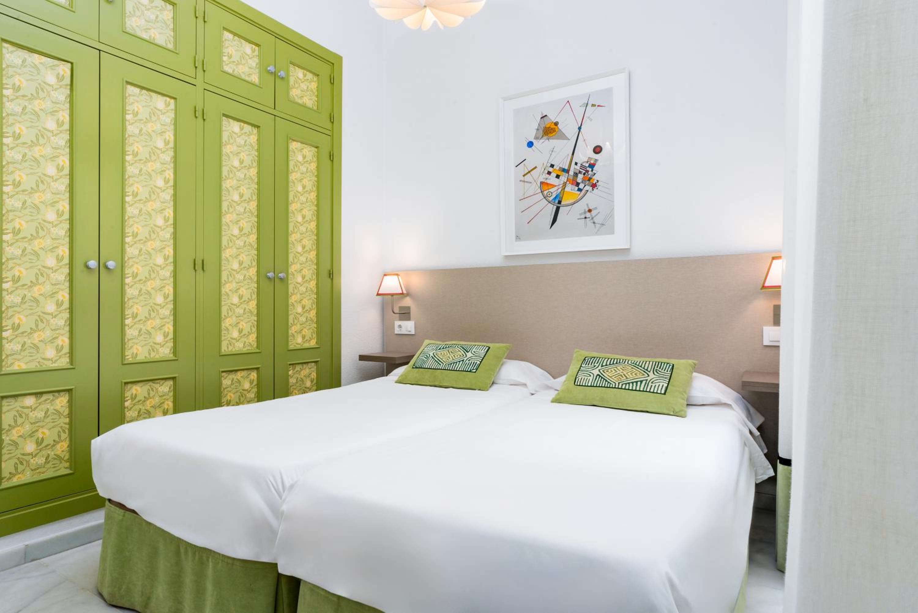 Smartr Sevilla Las Dueñas — 28
