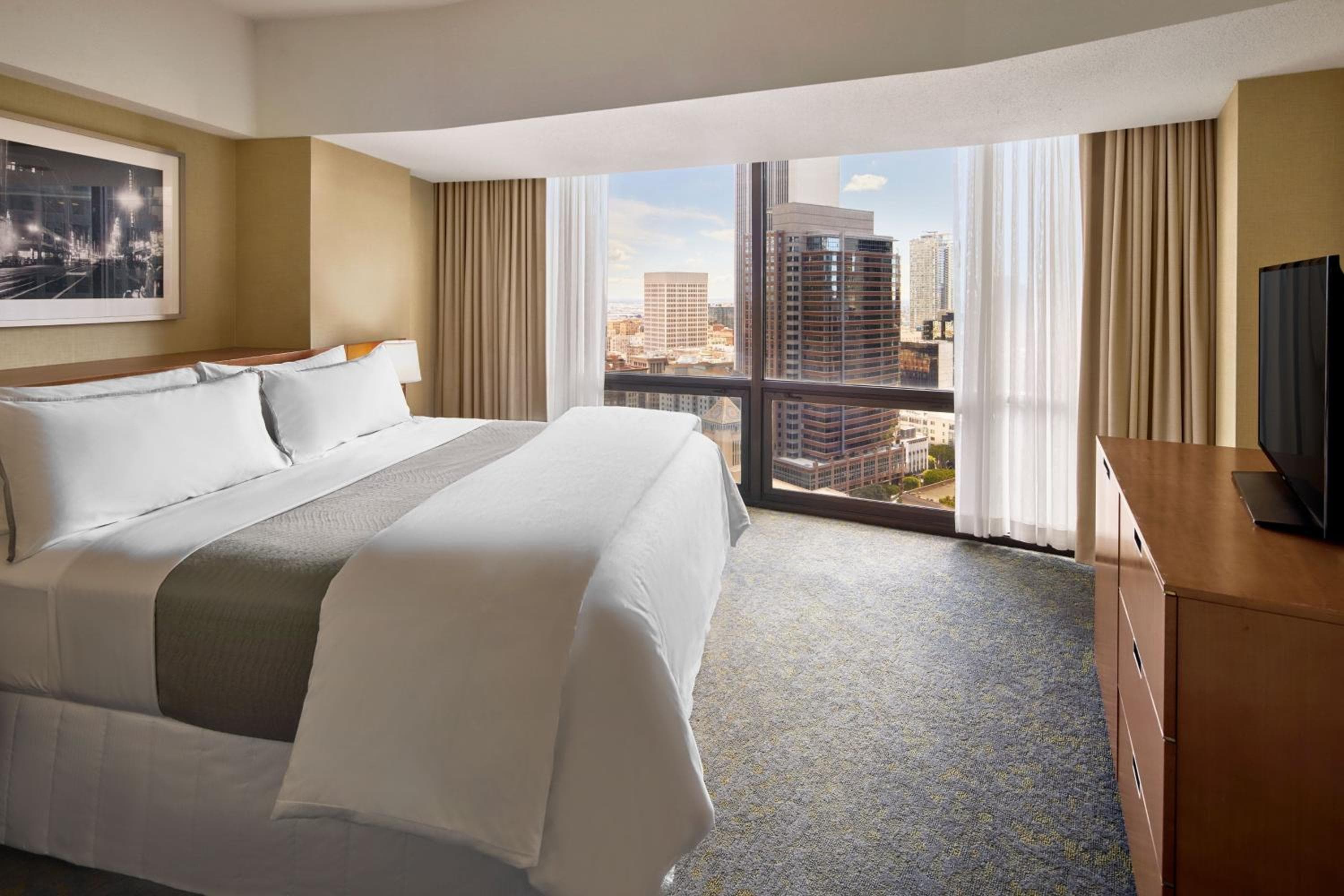 The Westin Bonaventure Hotel & Suites, Los Angeles — 14