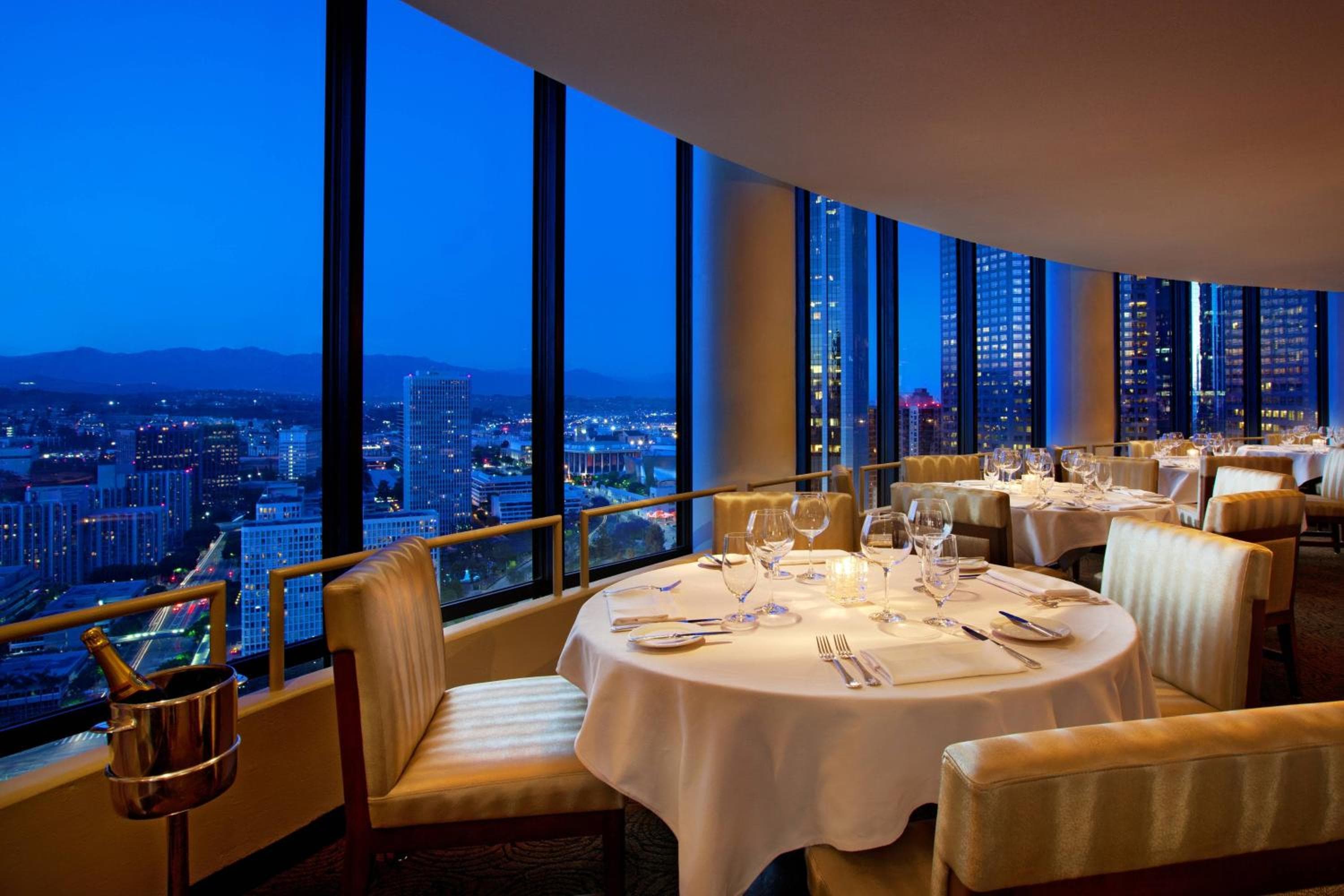 Das Westin Bonaventure Hotel & Suites, Los Angeles — 19