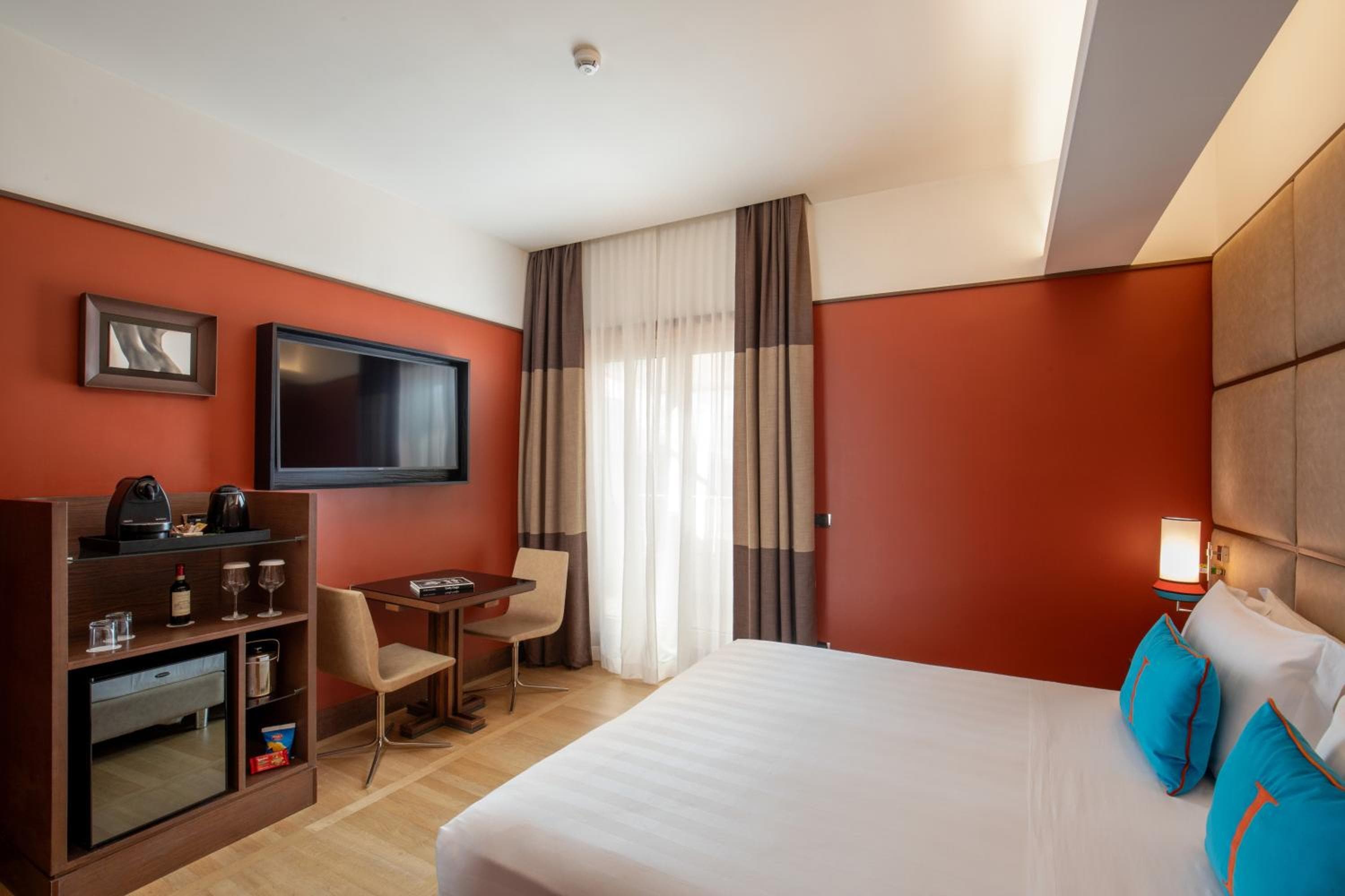 L'Albergo Indipendente — 24