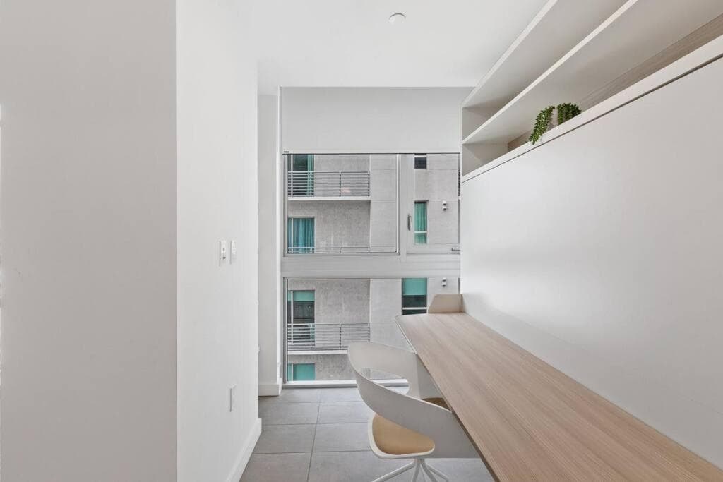 Downtown Miami Yotel 1 Bedroom — 8