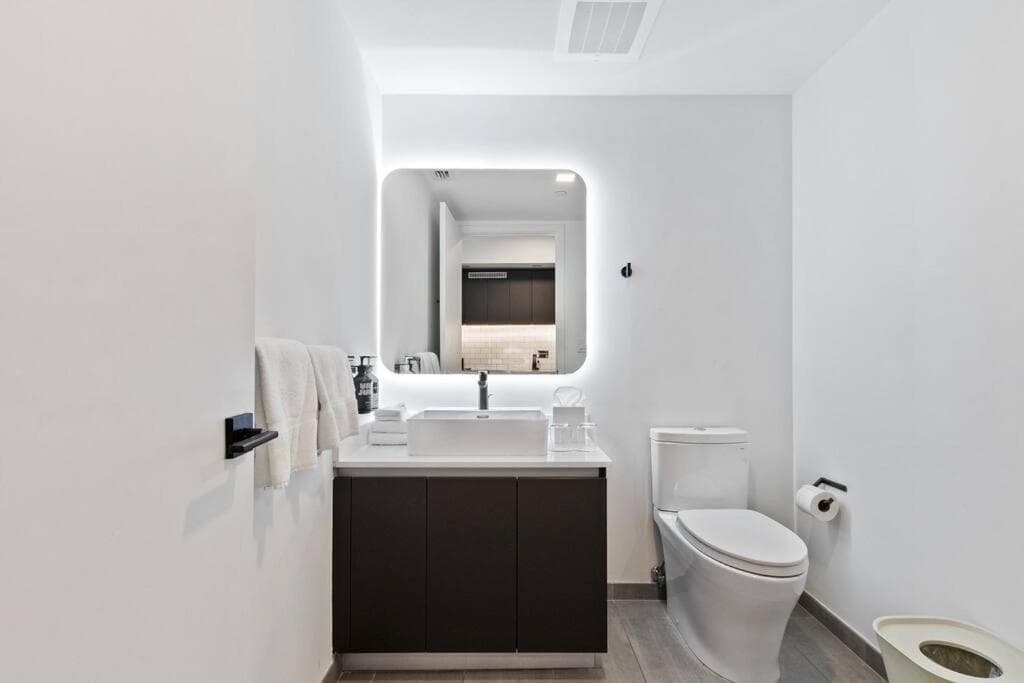 Downtown Miami Yotel 1 Bedroom — 9