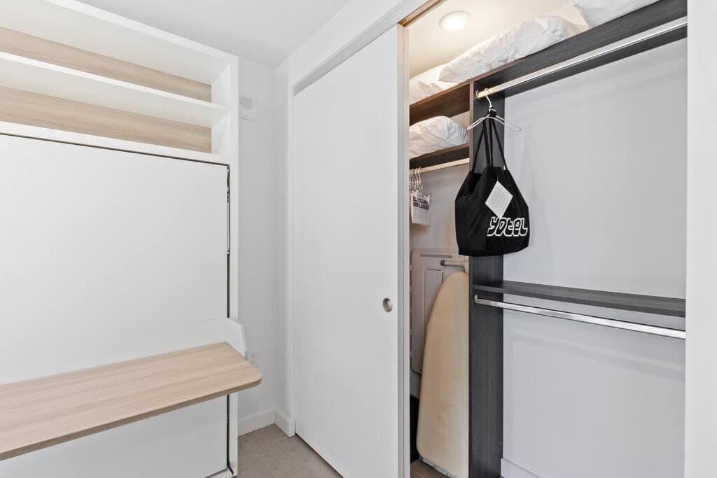 Downtown Miami Yotel 1 Bedroom — 25