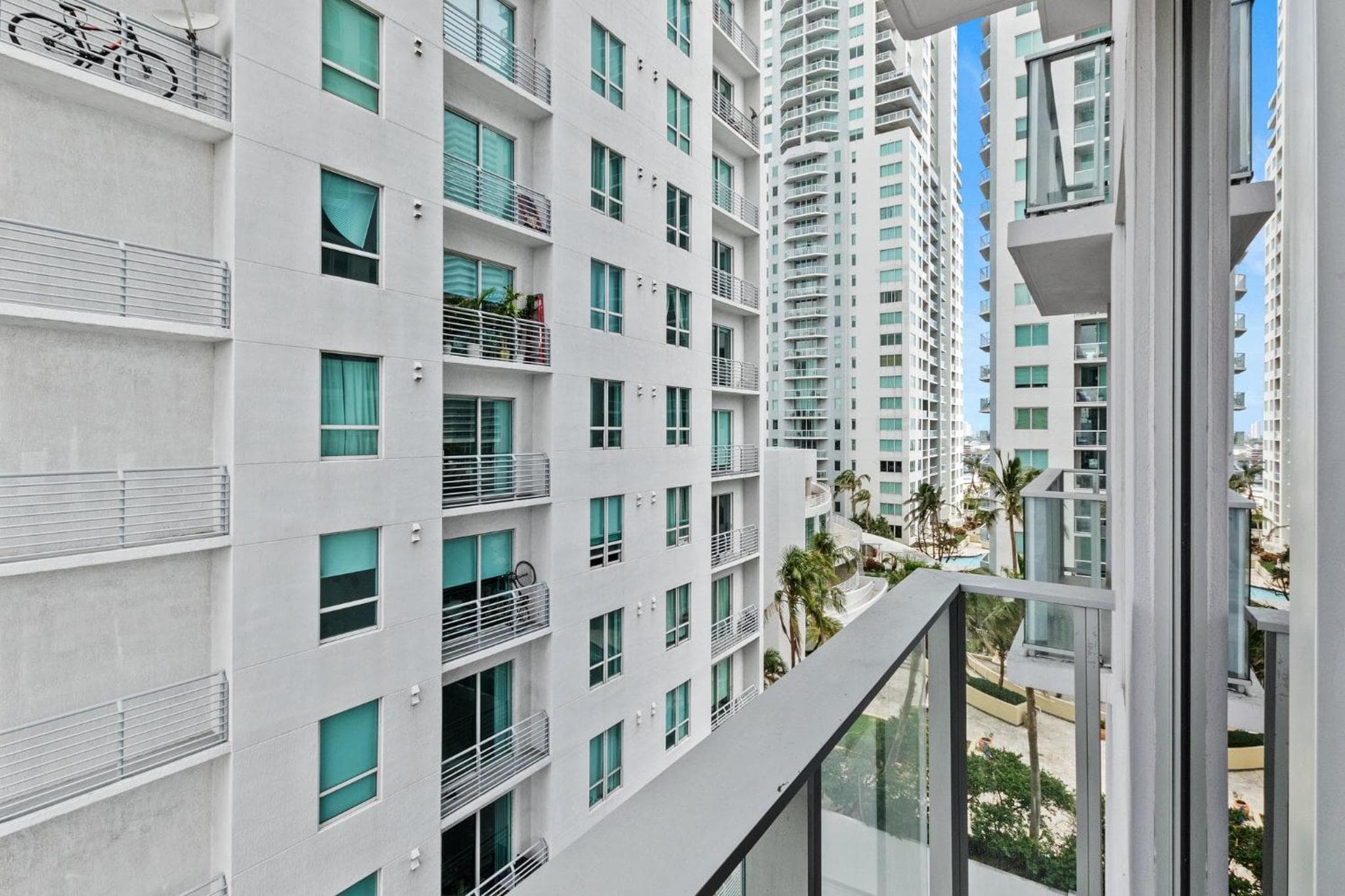 Downtown Miami Yotel 1 Bedroom — 29