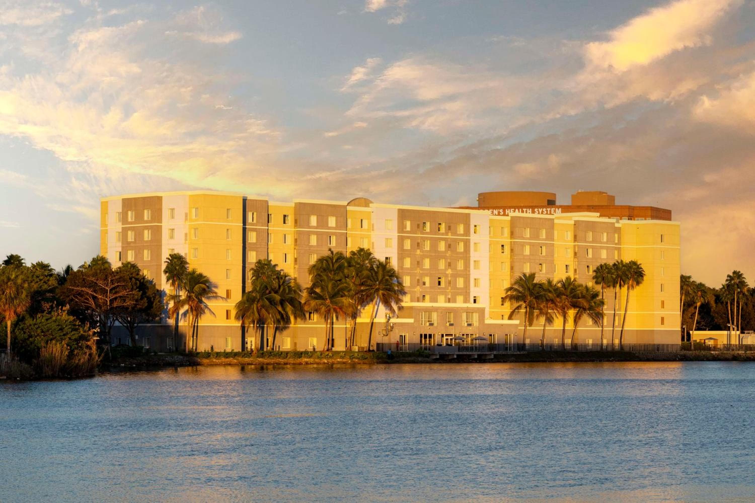 Homewood Suites Miami Aeropuerto/Laguna Azul — 2