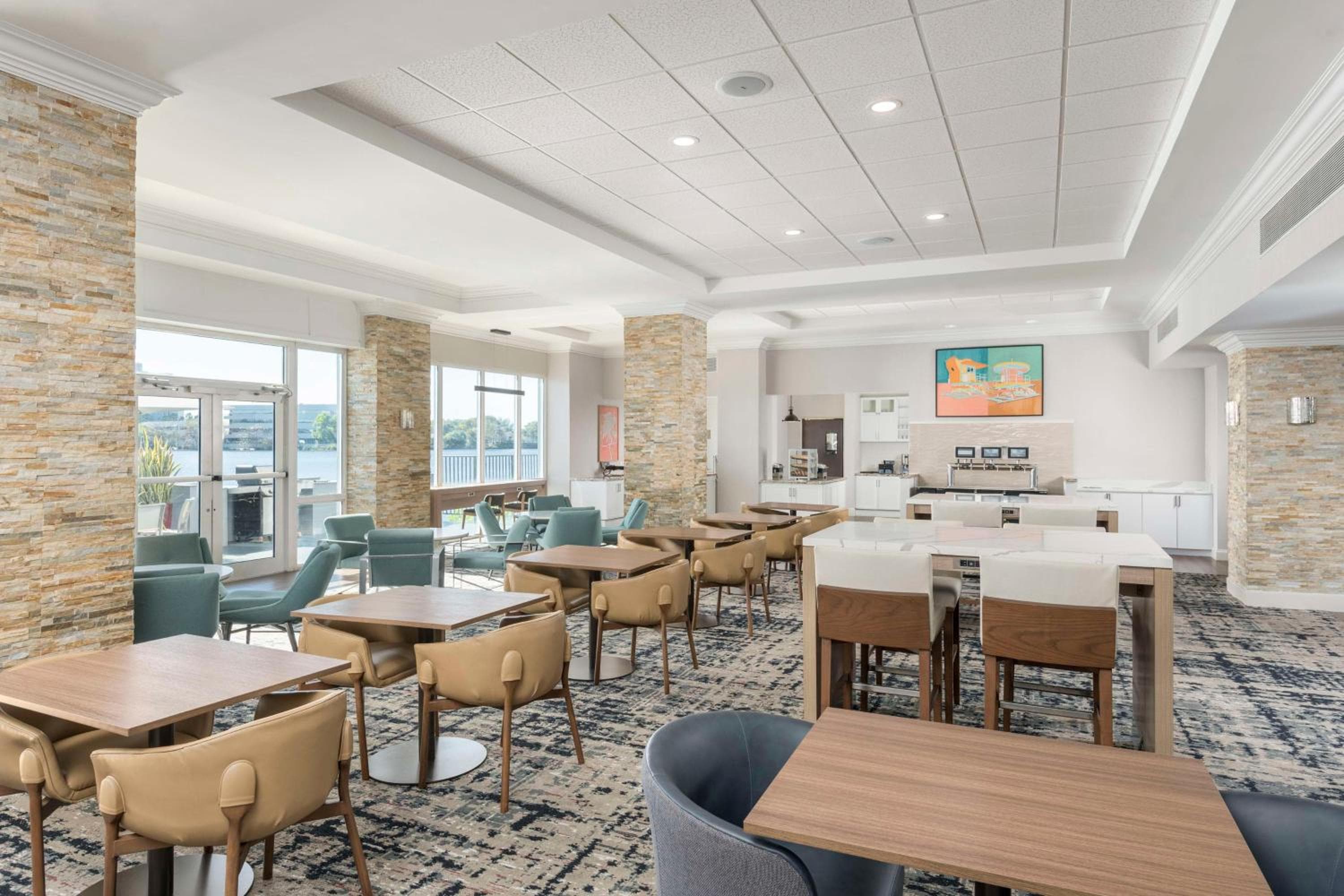 Homewood Suites Miami Aeropuerto/Laguna Azul — 5