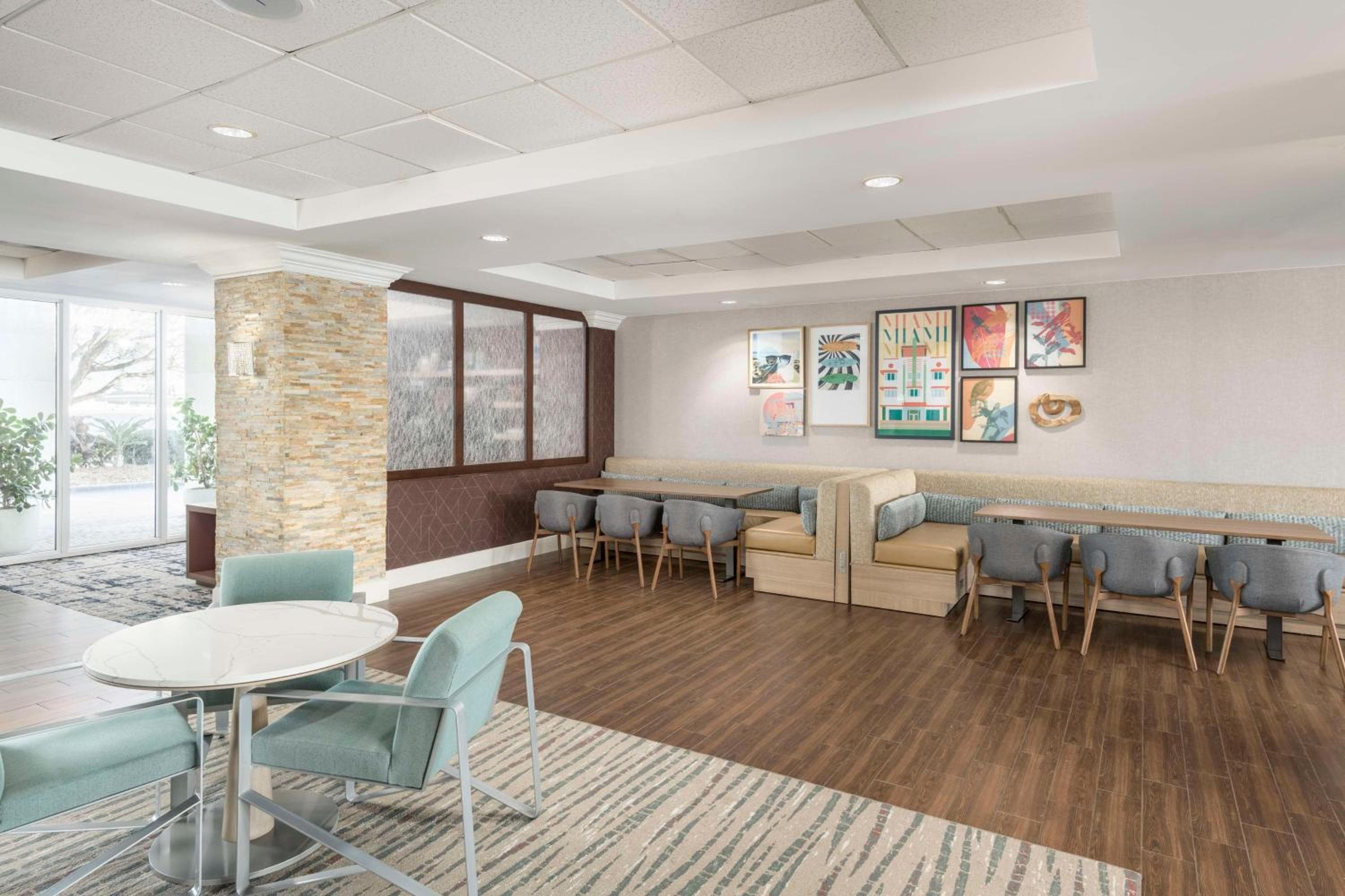 Homewood Suites Miami Aeropuerto/Laguna Azul — 8