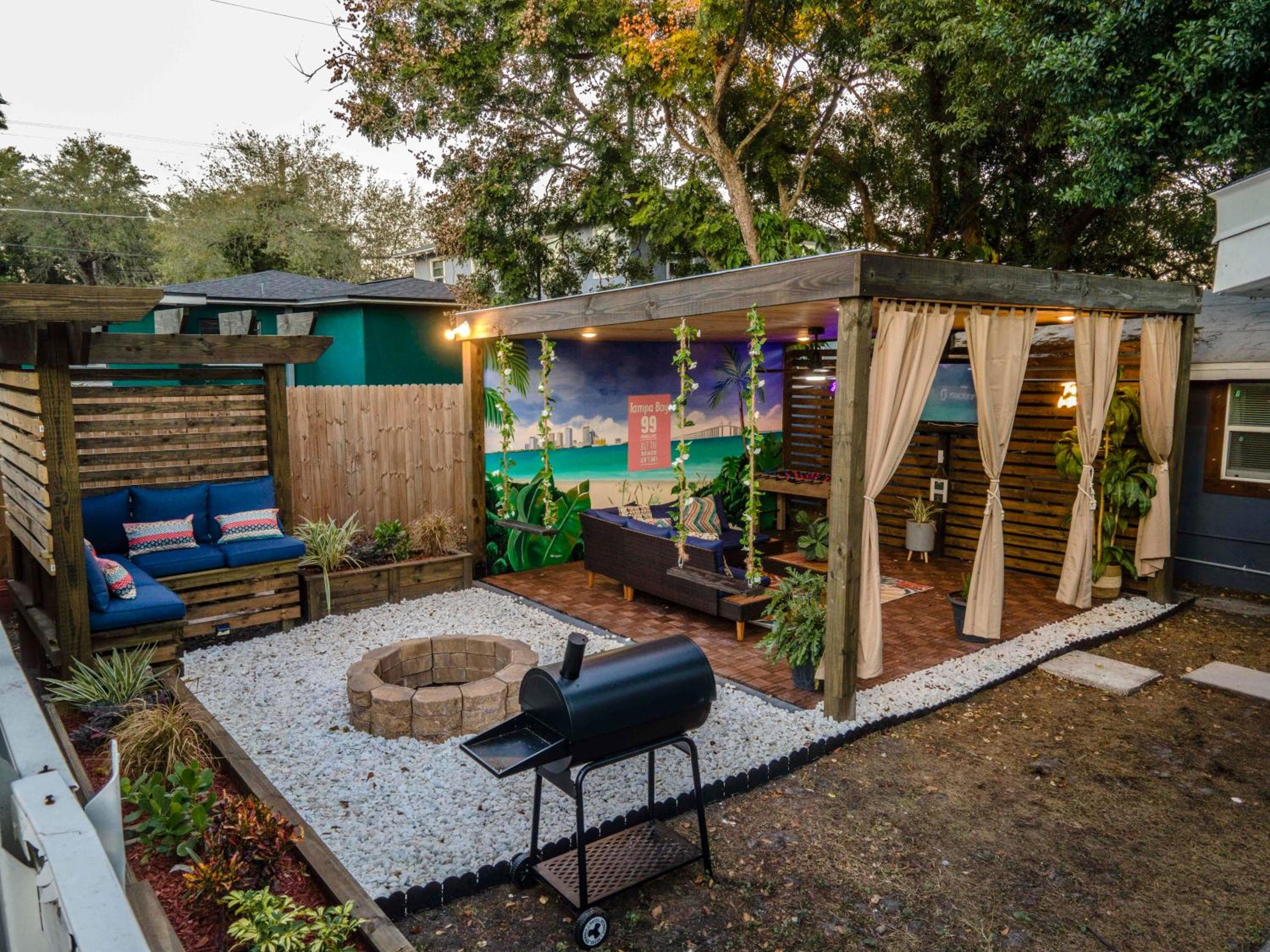 Downtown 4BR Home w Outdoor Living Has Power — 29